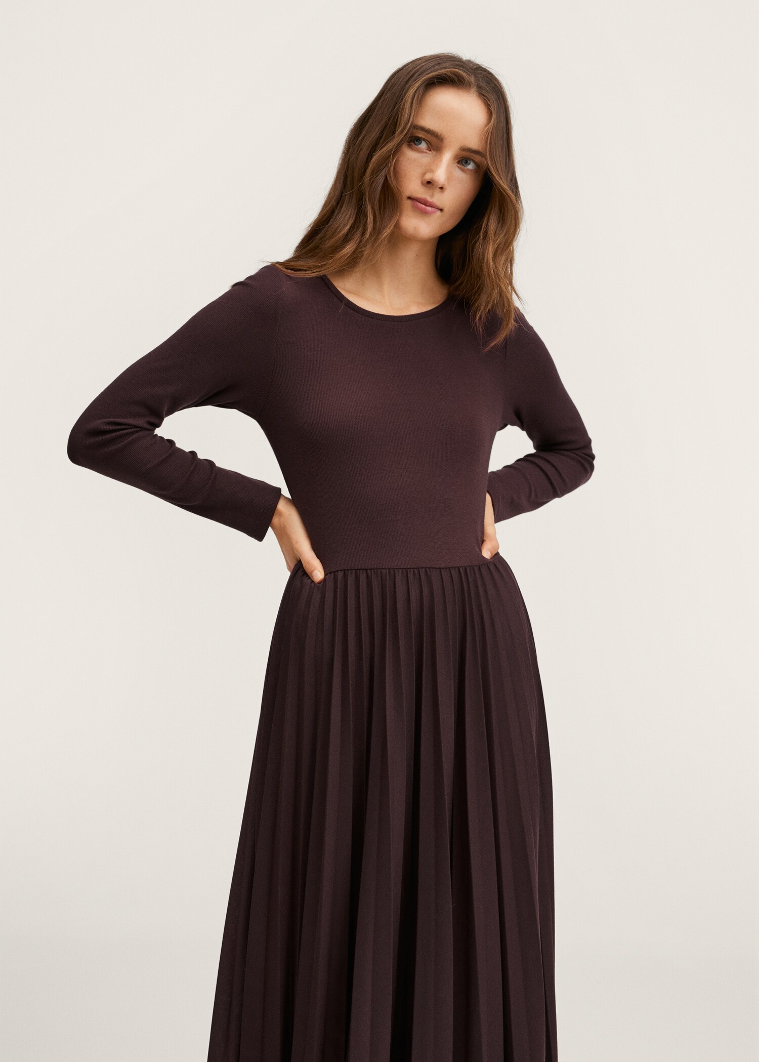 Vestido plisado punto - Plano medio