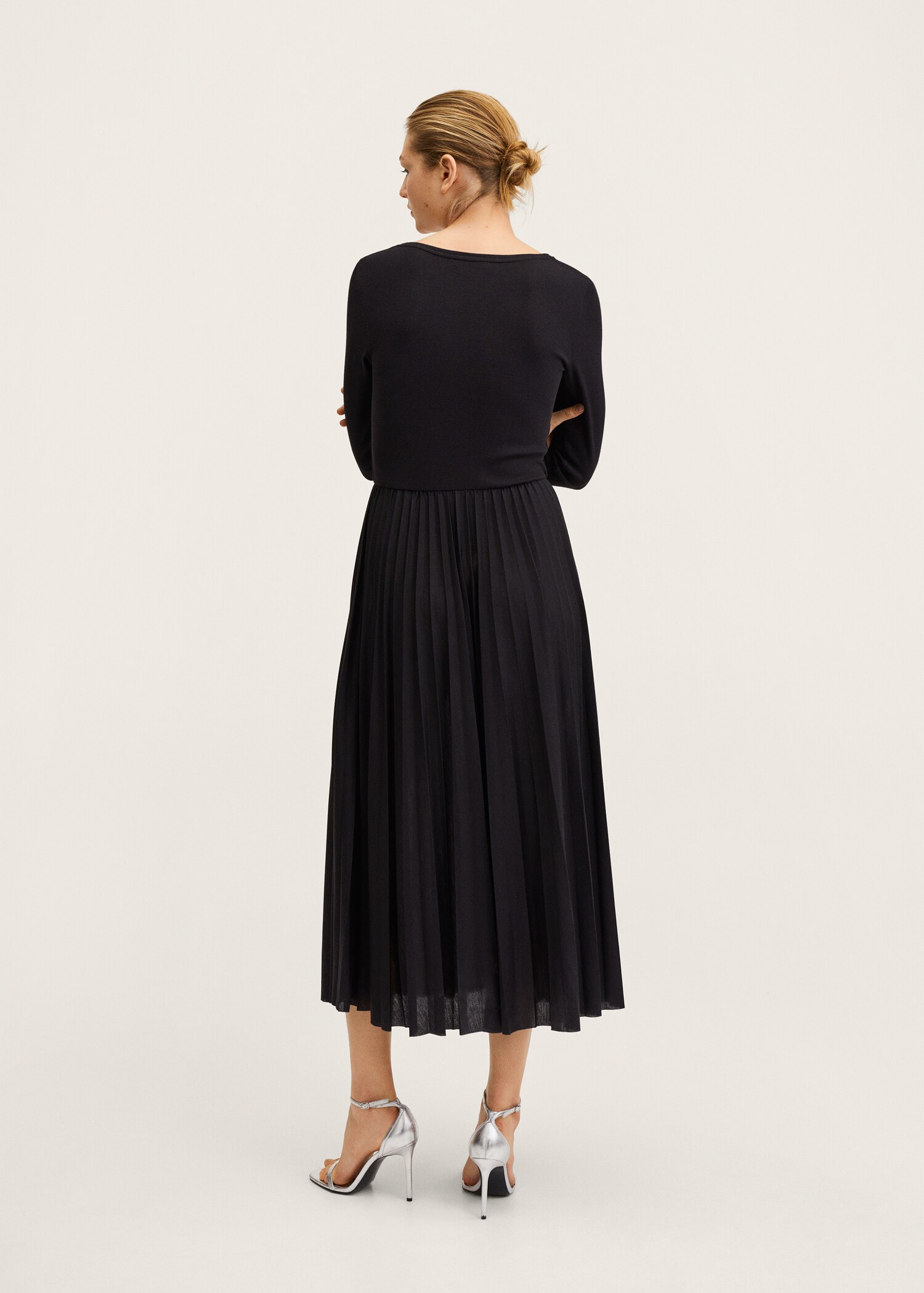 Vestido plisado punto - Reverso del artículo