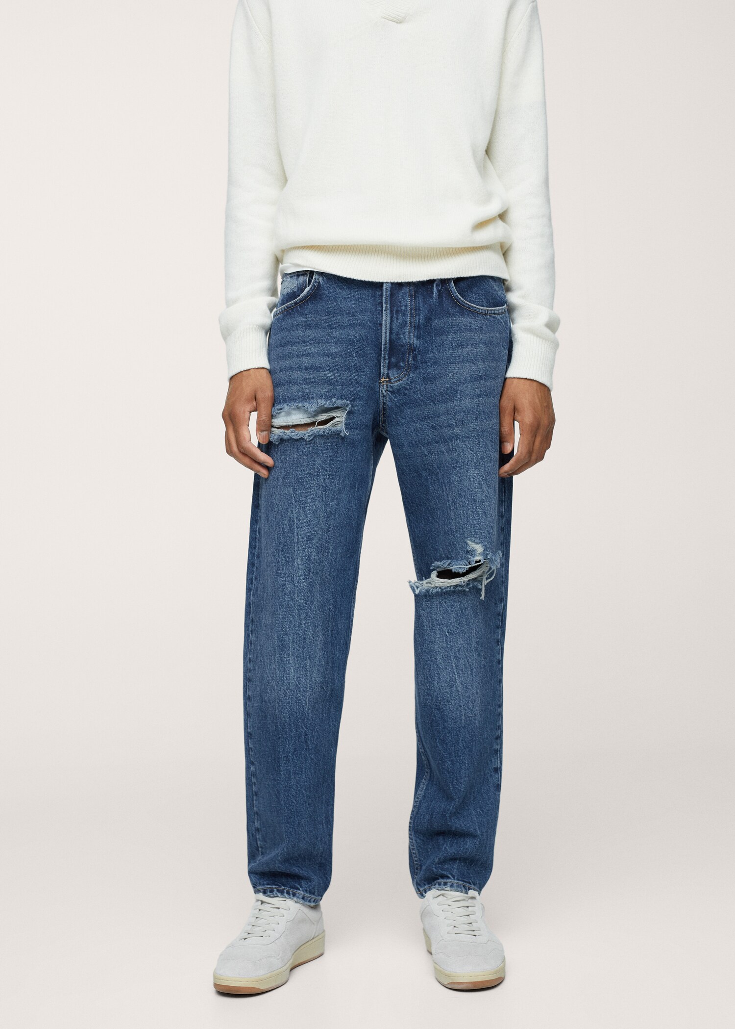 Jeans straight-fit rotos  - Plano medio