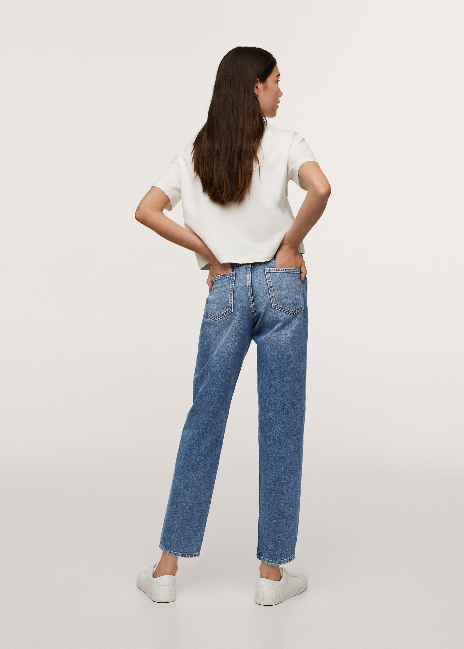 Džíny mom fit s ozdobným roztrháním - Detail zboží 3