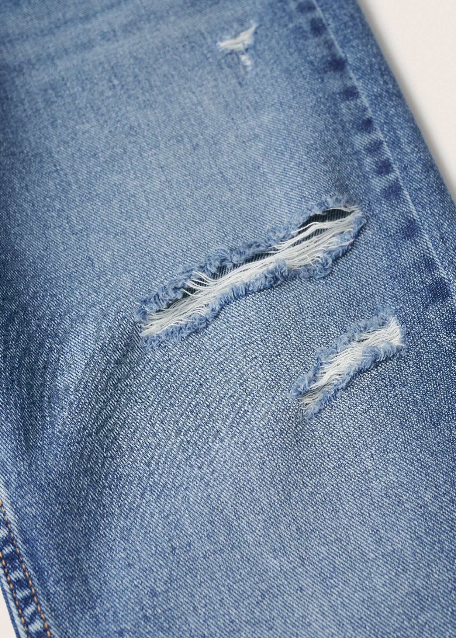 Džíny mom fit s ozdobným roztrháním - Detail zboží 8