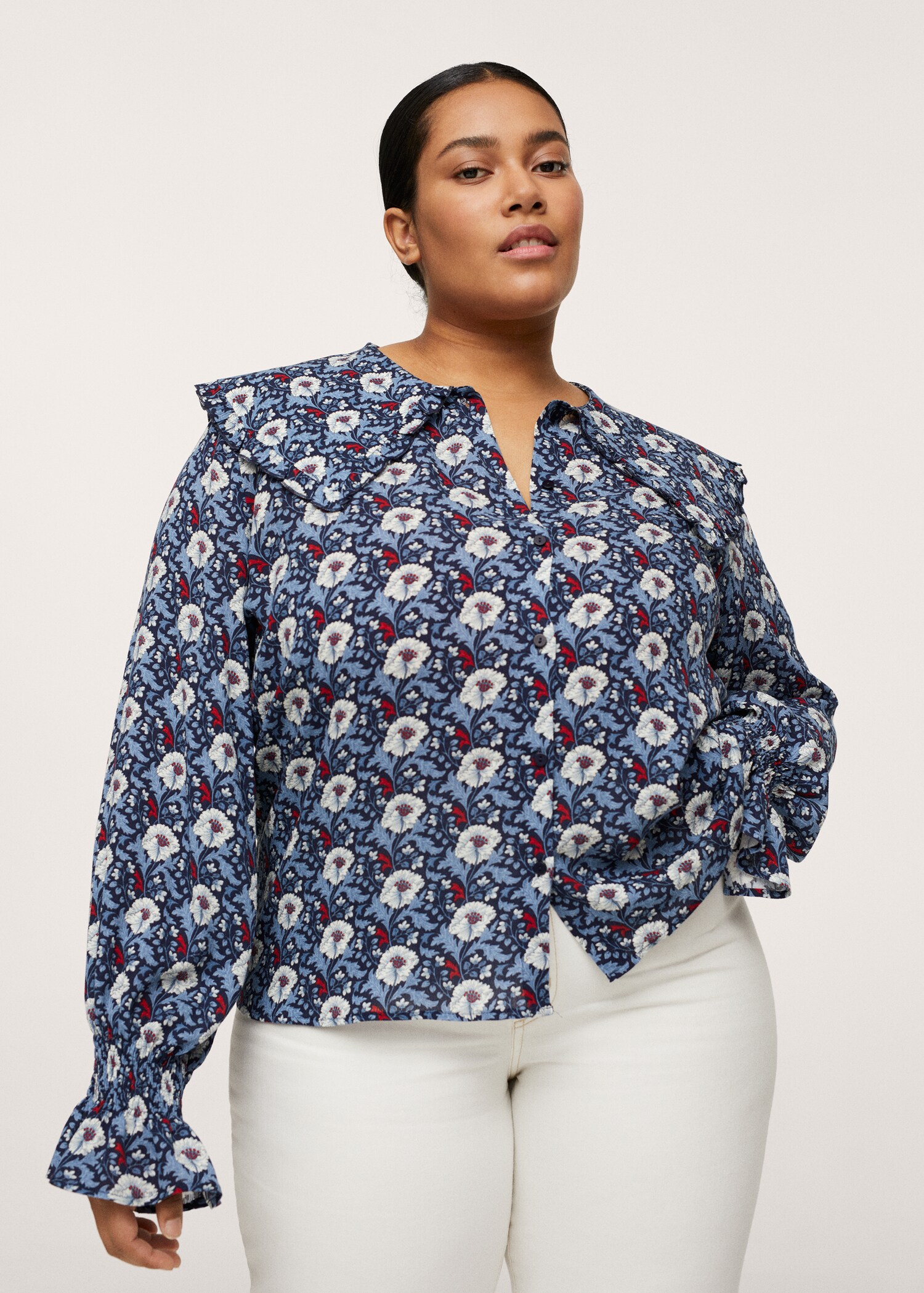 Blusa estampado flores - Plano medio
