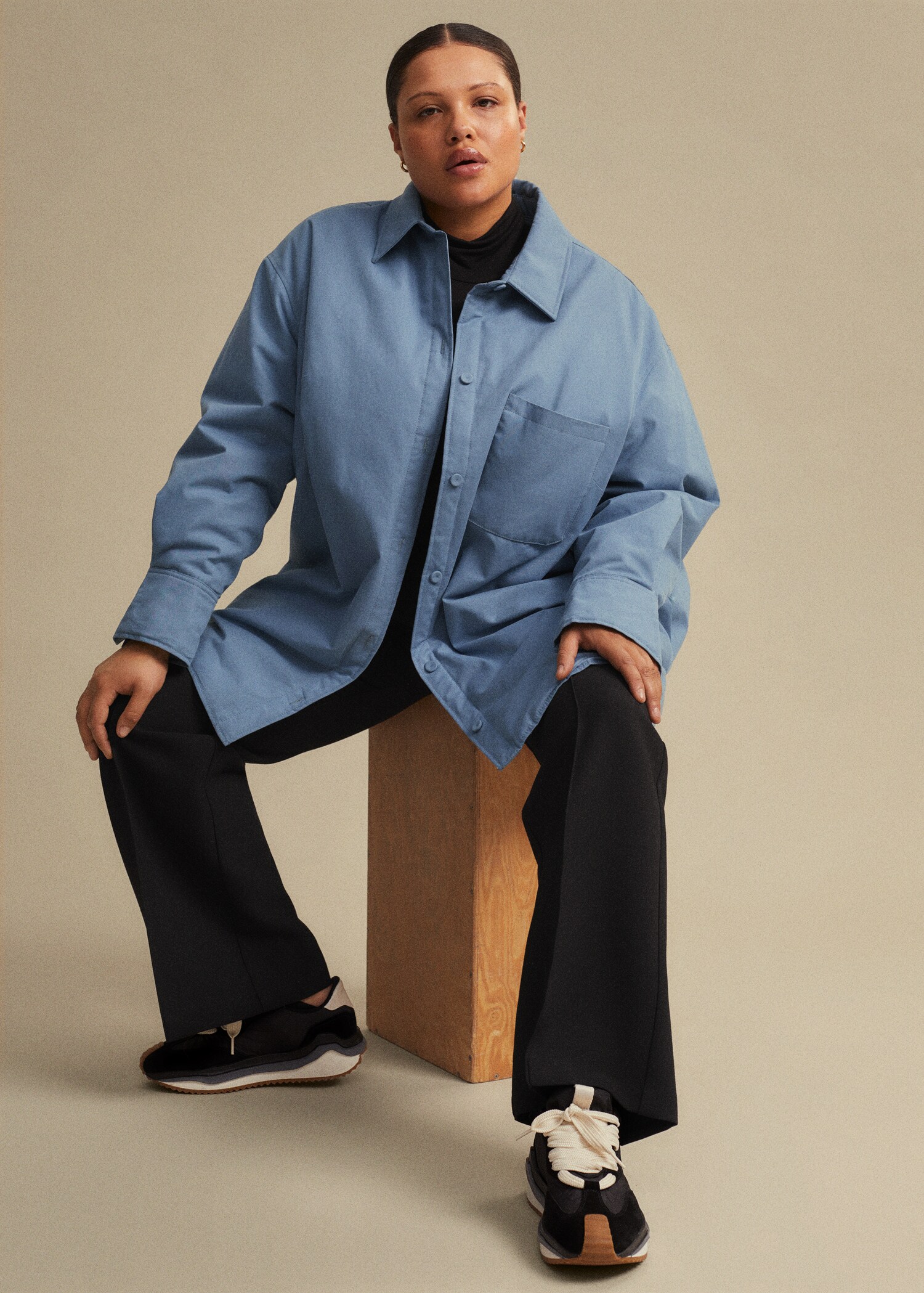 Oversized Overshirt mit Taschen - Detail des Artikels 6