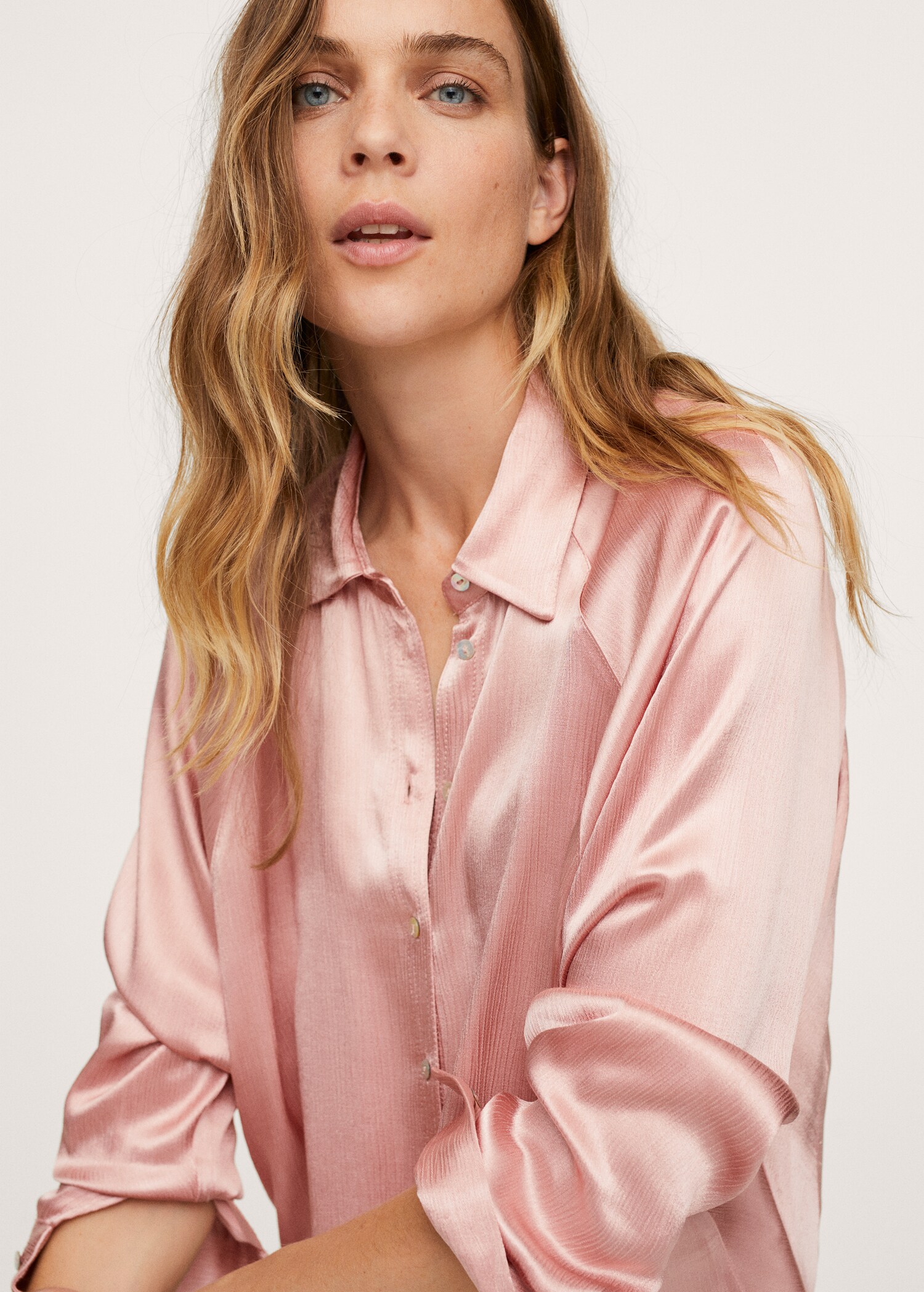 Camisa fluida satinada - Detalle del artículo 1