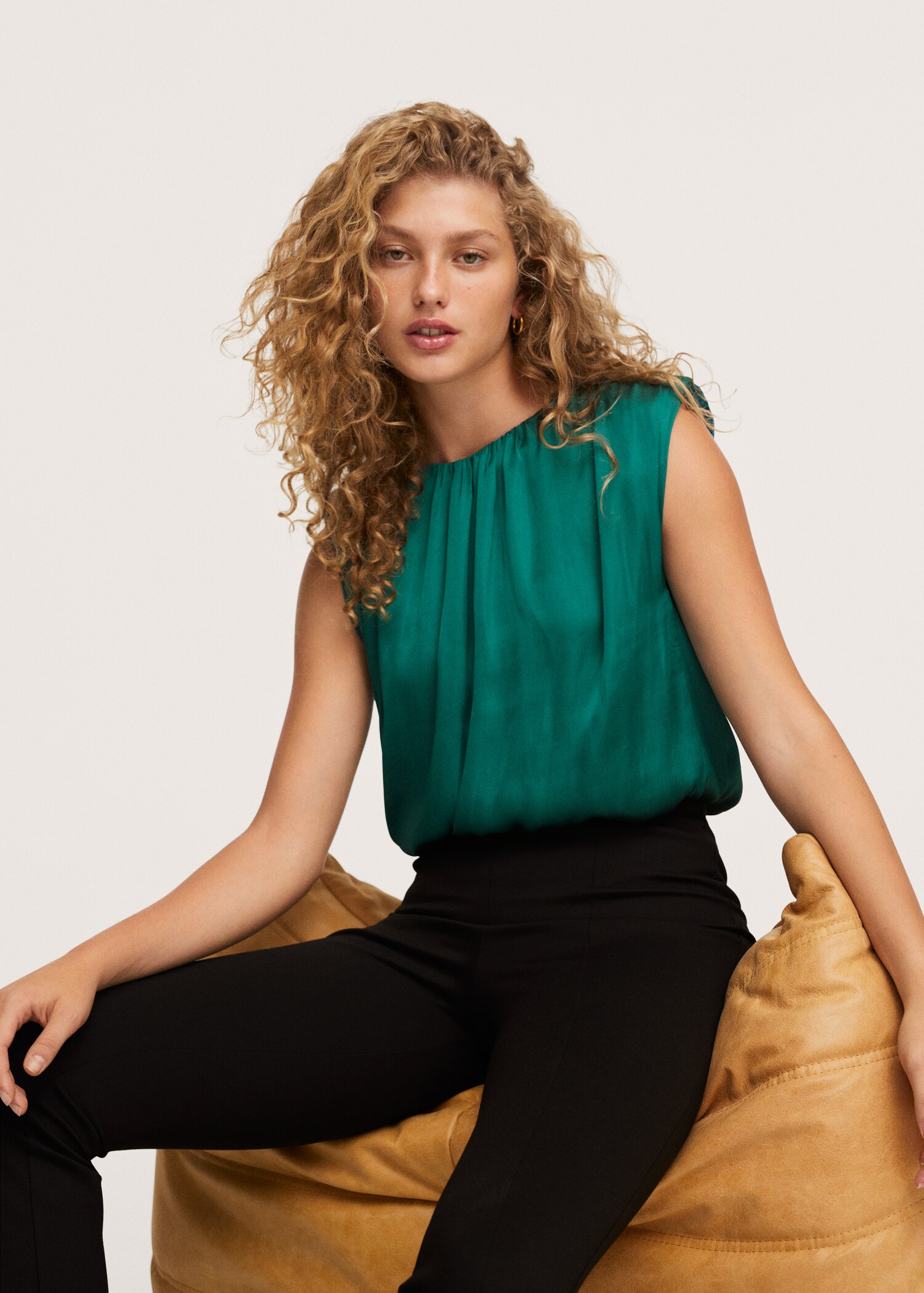 Satin-finish blouse with shoulder pads  - Details of the article 1