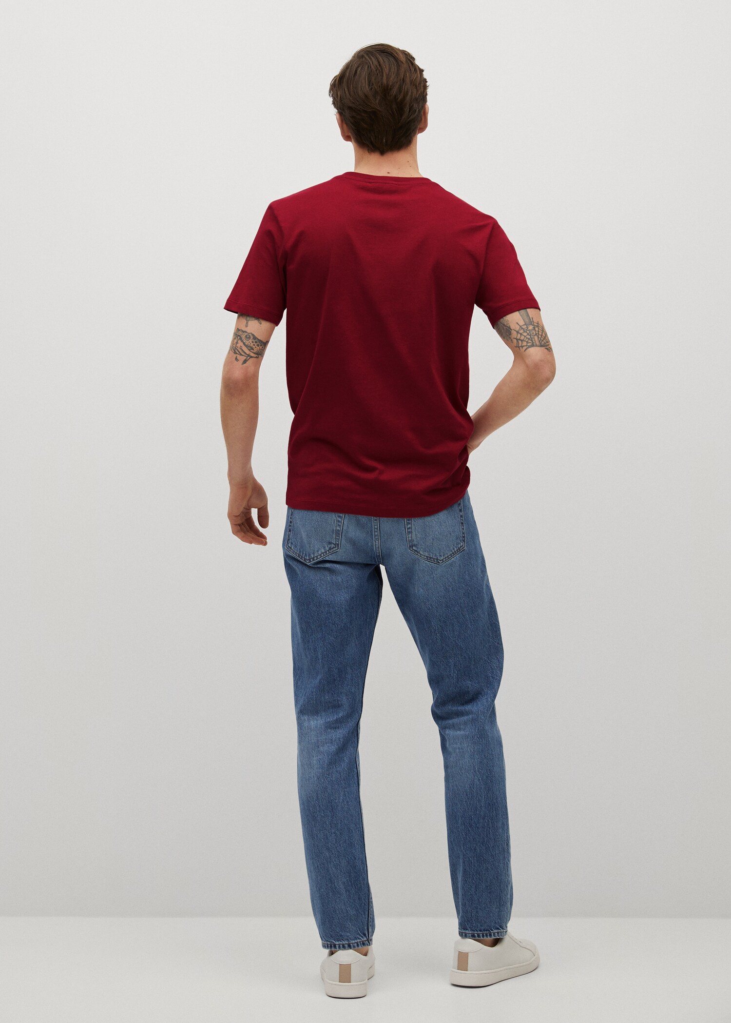 Sustainable cotton basic T-shirt - Reverse of the article