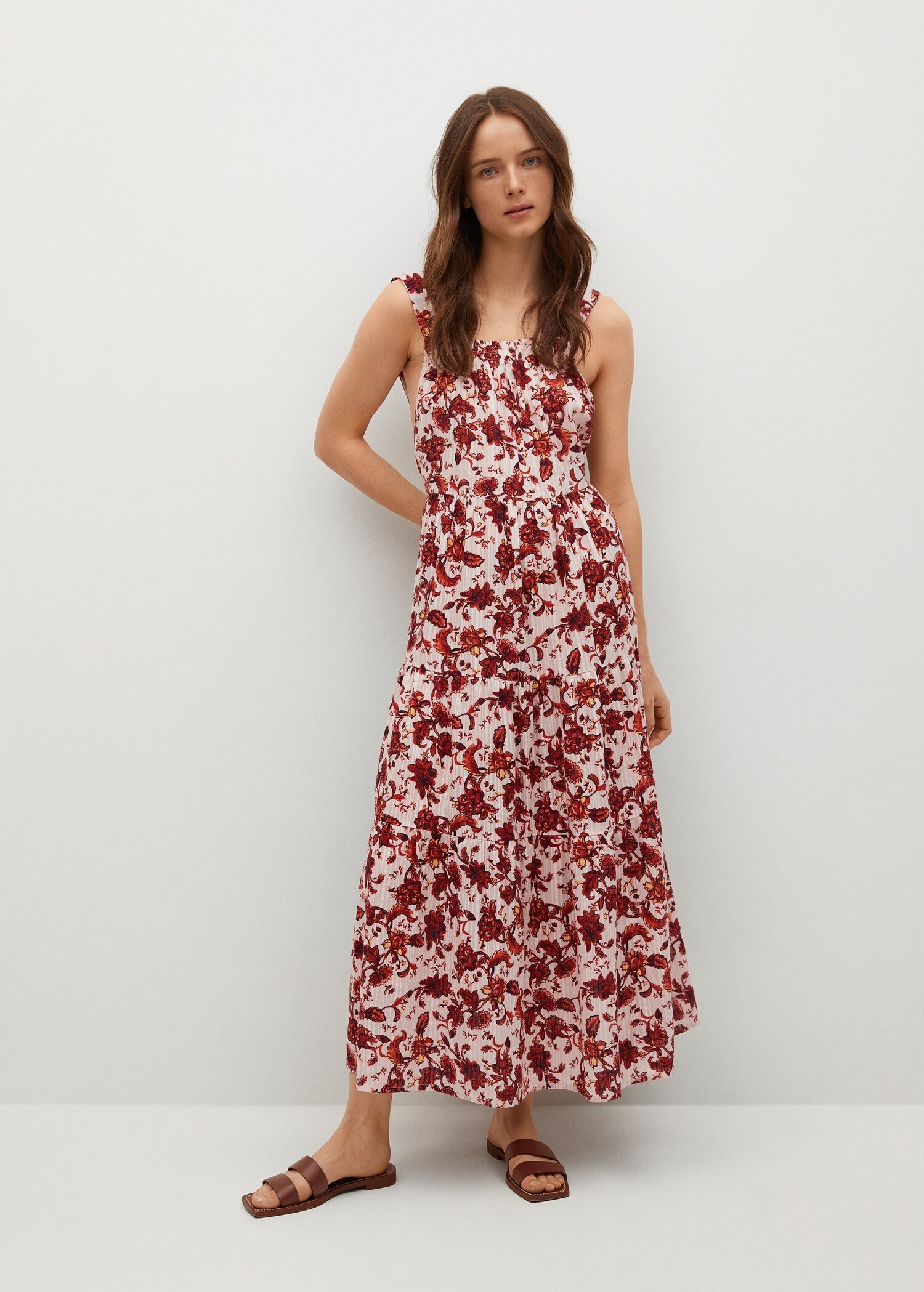 Open back dress - General plane