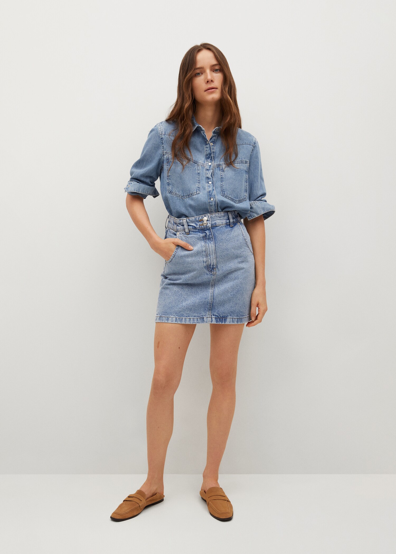 Minifalda denim bolsillos - Plano general