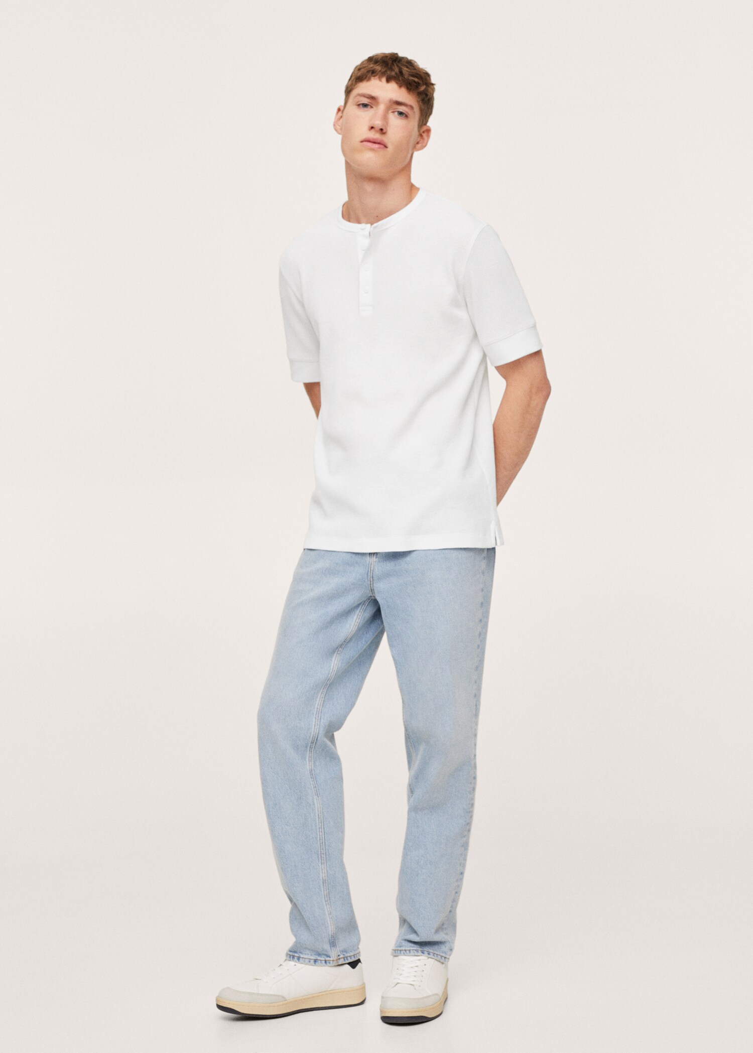 Henleyshirt aus Strick - Allgemeine Ansicht
