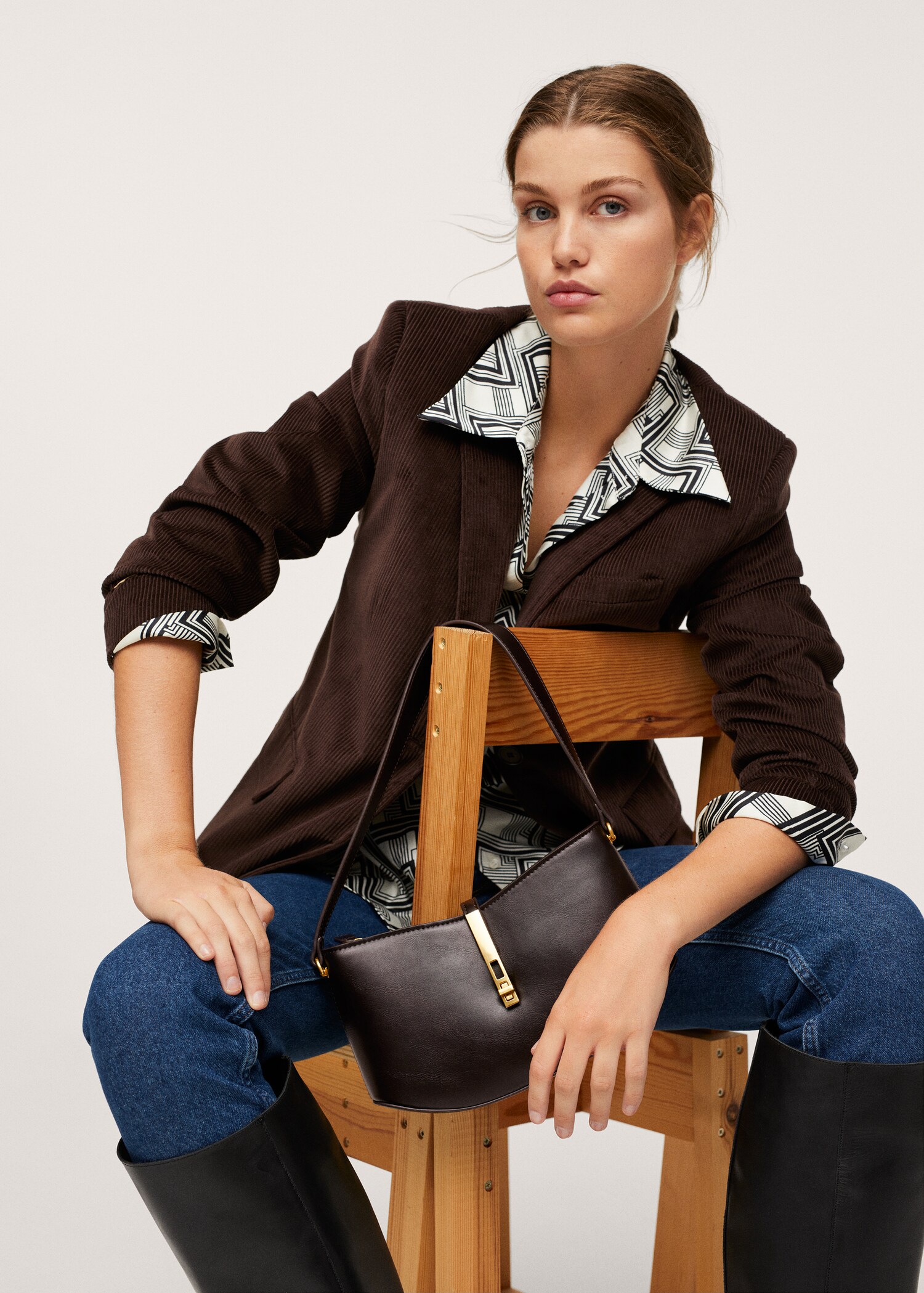Buckle baguette bag - General plane