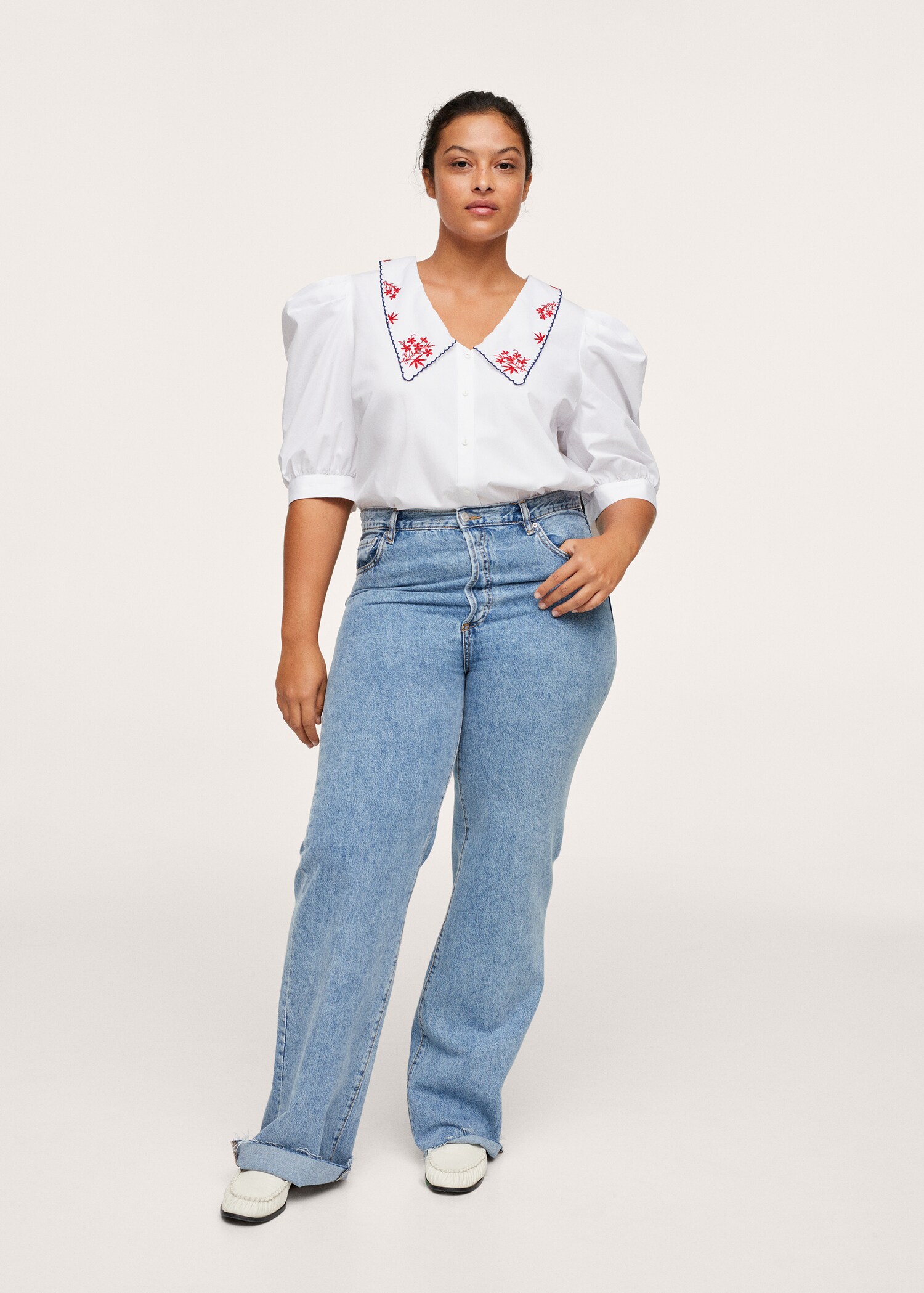 Embroidered cotton blouse - General plane