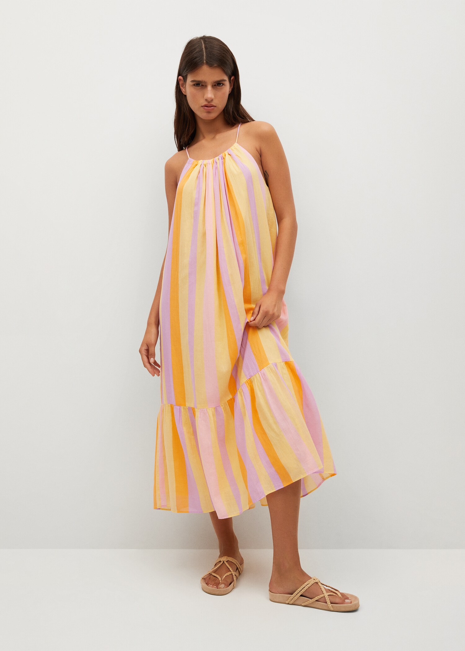 Vestido estampado volante - Plano general