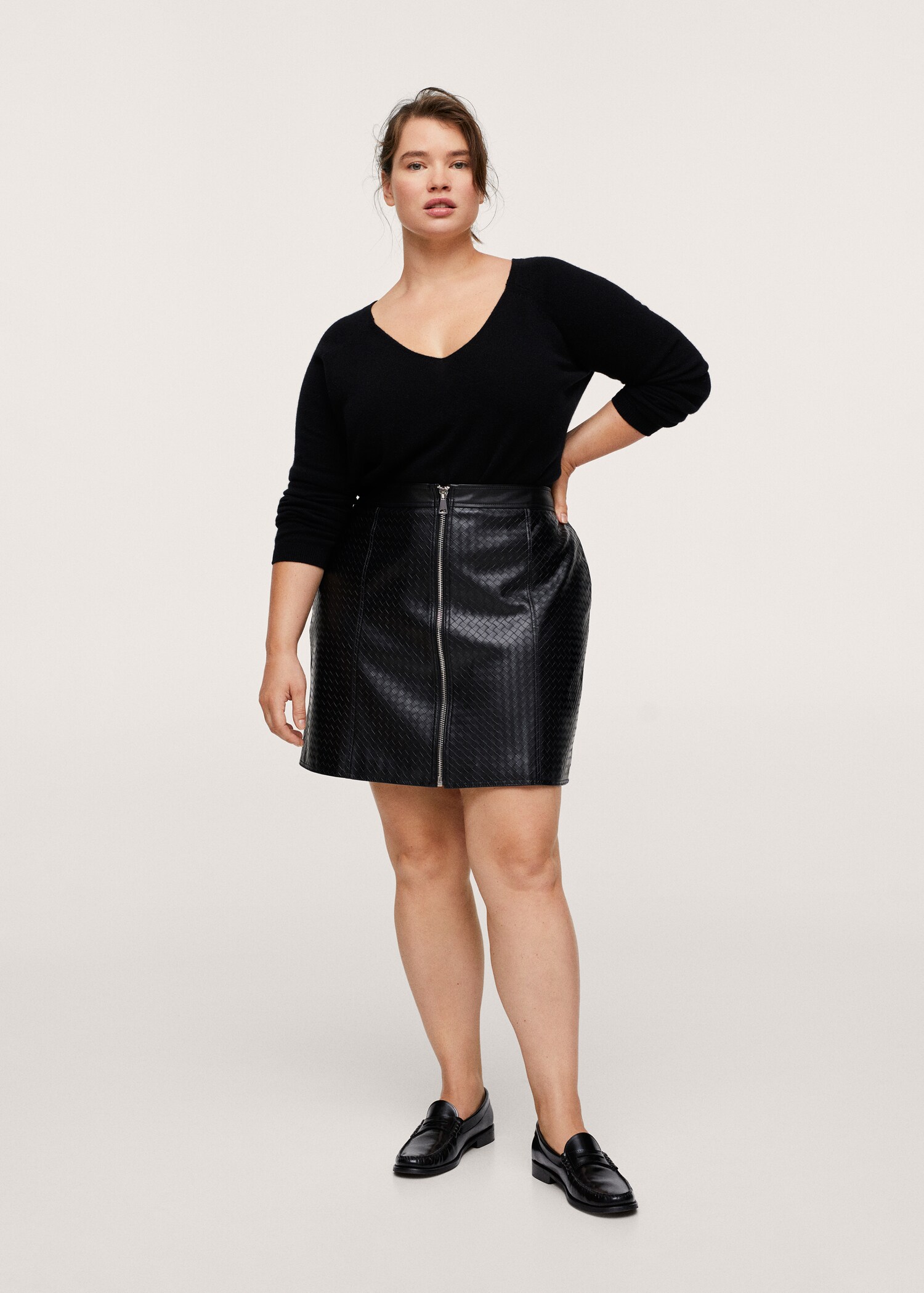 Leather-effect mini-skirt - General plane