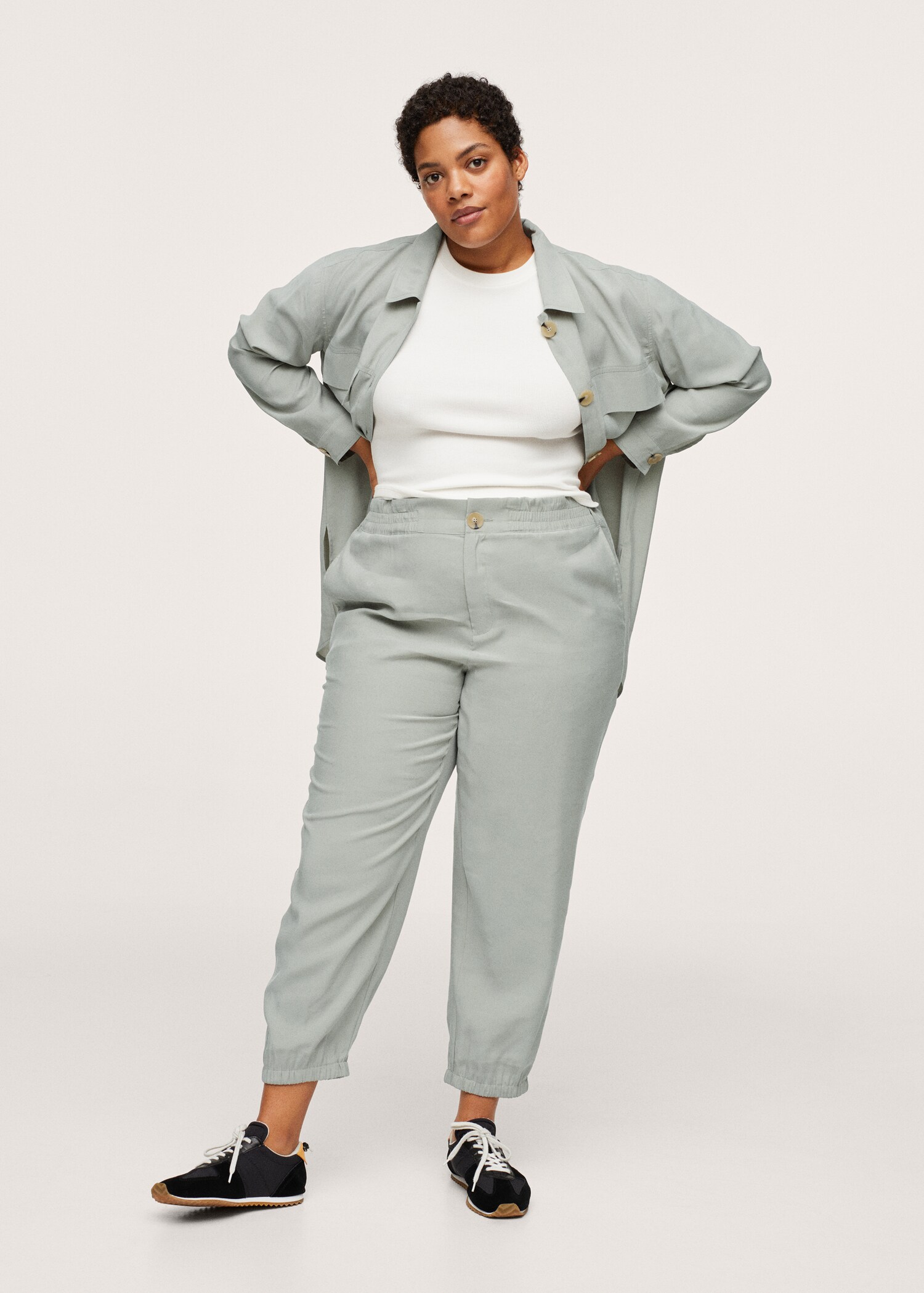 Pantalón jogger bolsillos - Plano general