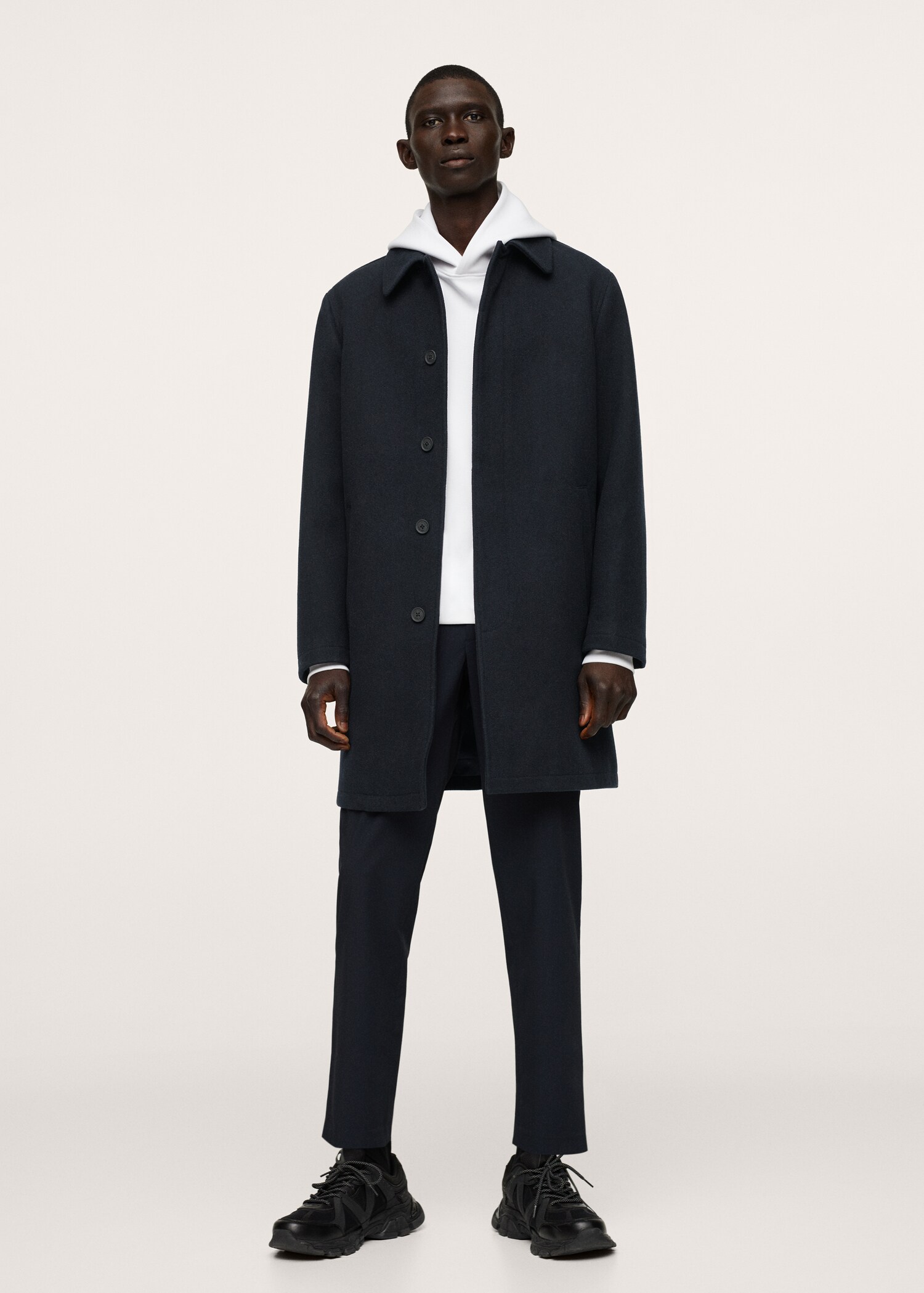 Water-repellent wool coat - General plane