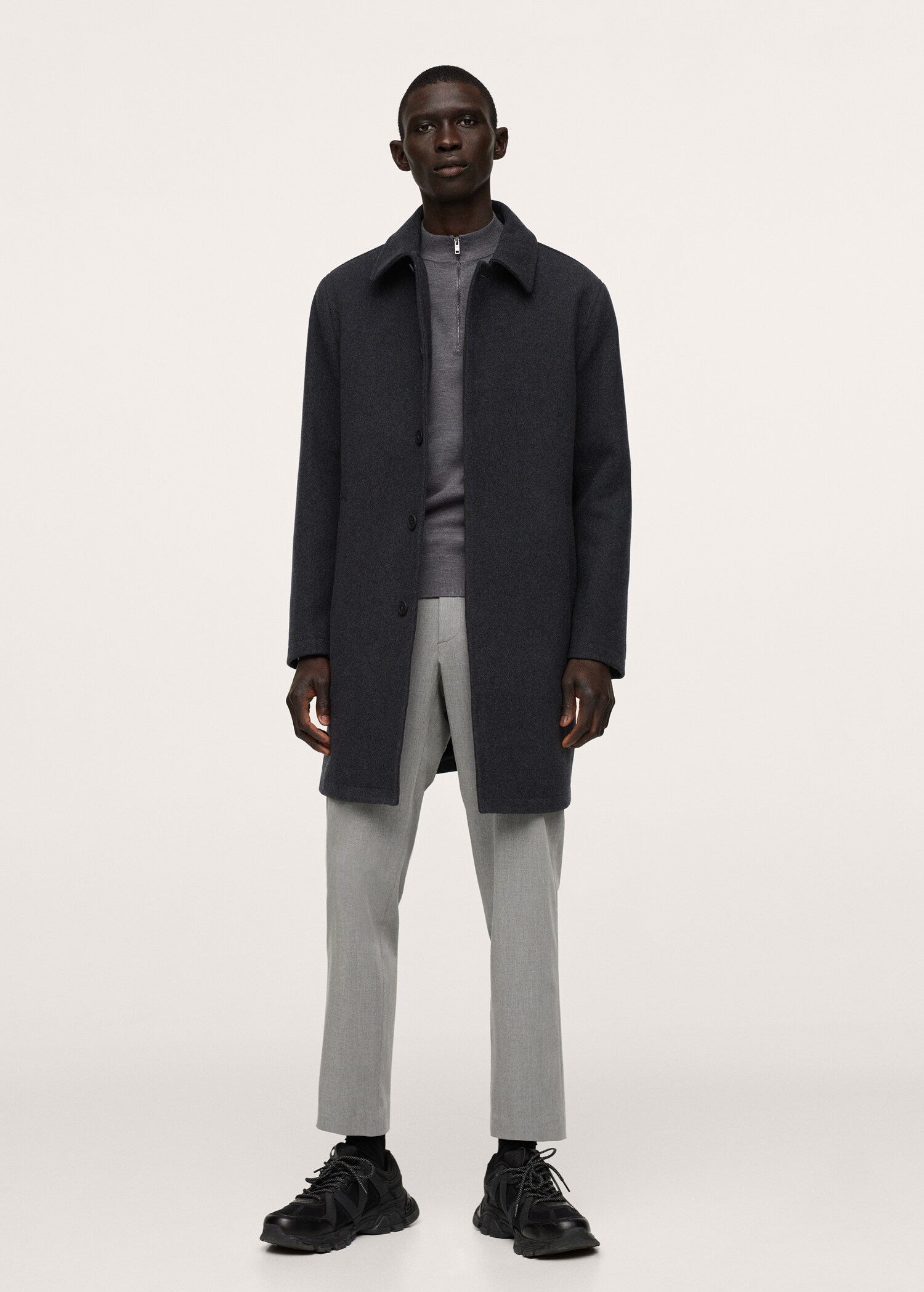 Water-repellent wool coat - General plane