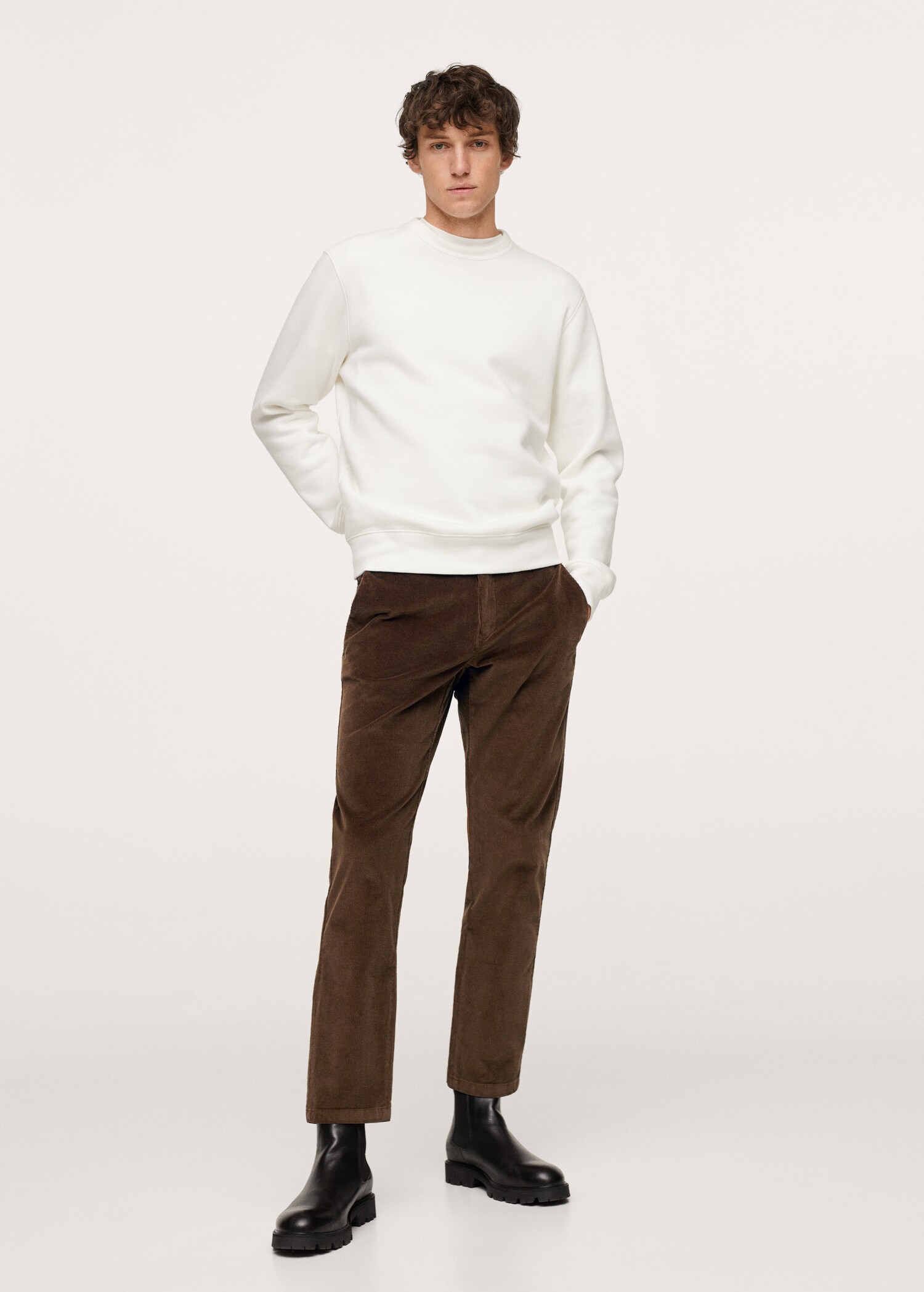 Tapered cropped corduroy trousers - General plane