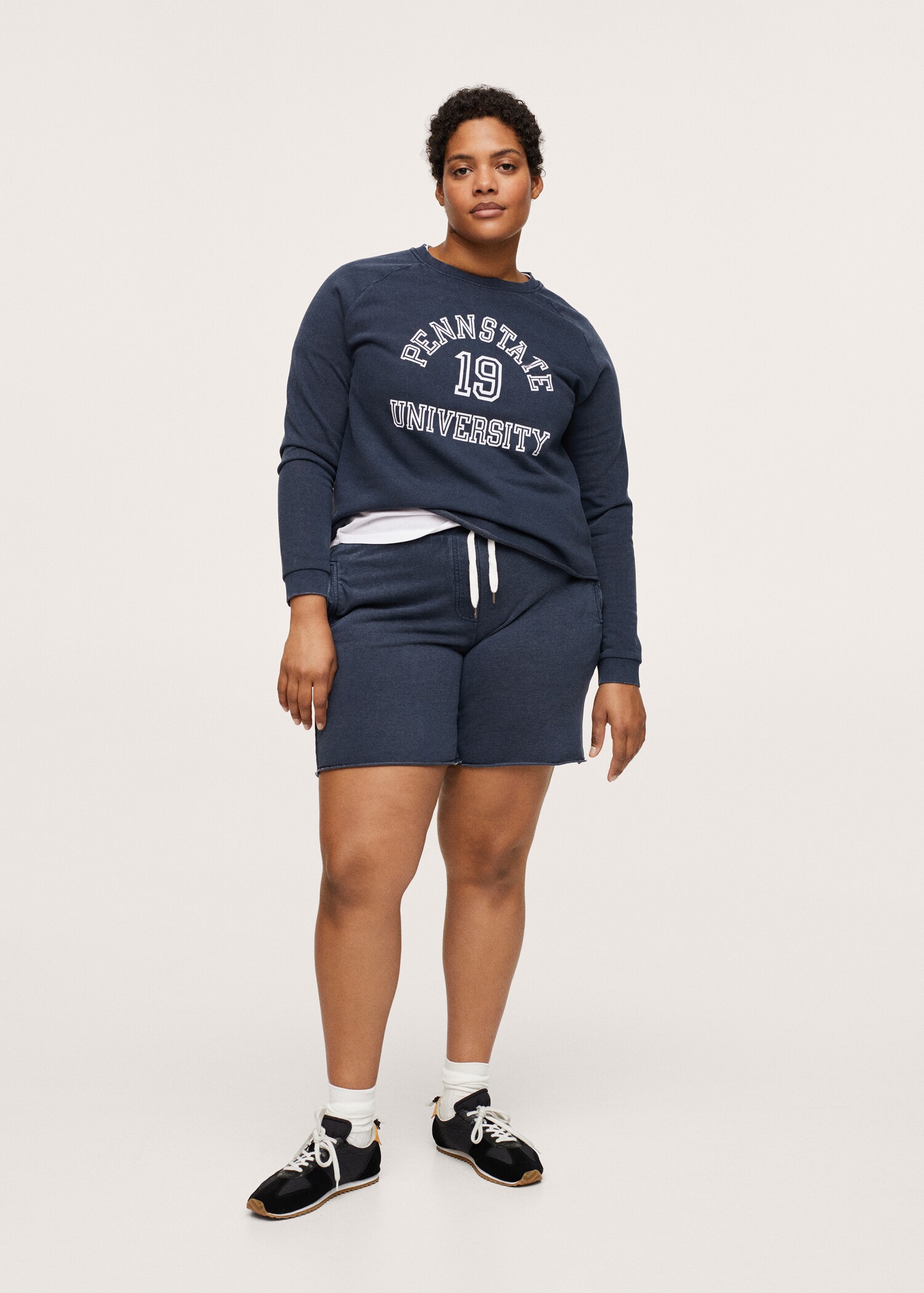 Elastic waist Bermuda shorts - General plane