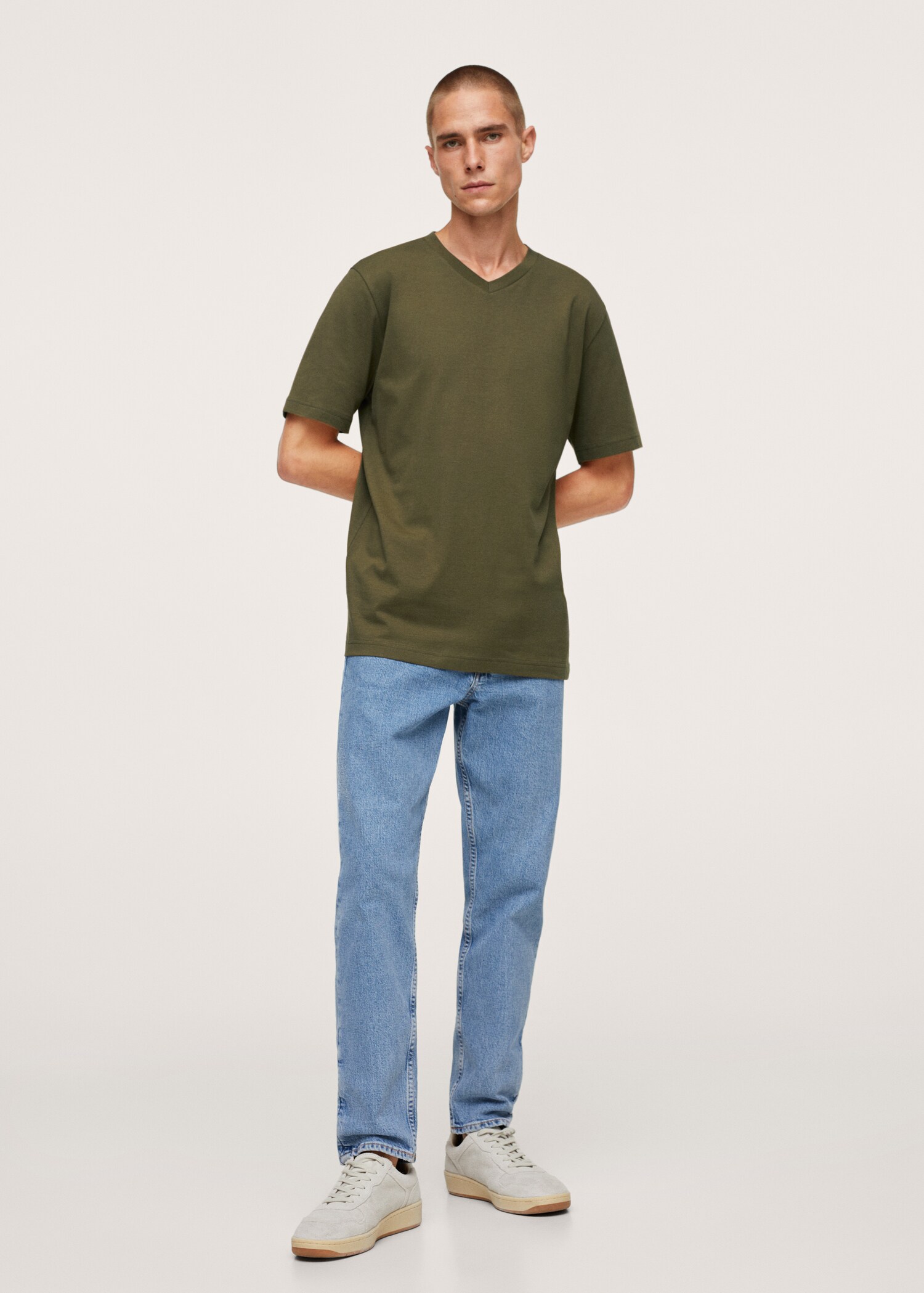 Sustainable cotton basic T-shirt - General plane