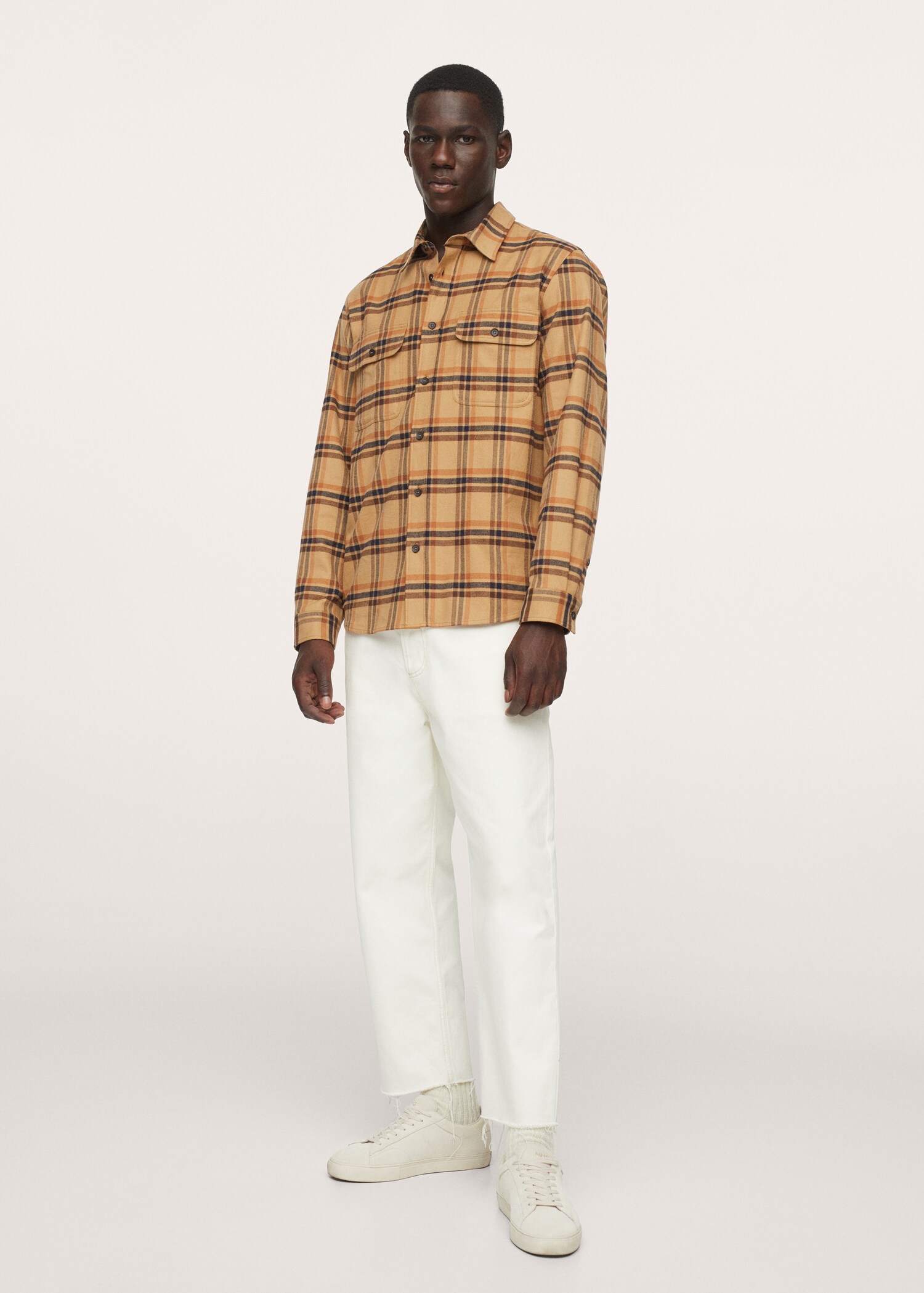 Checked flannel shirt - General plane