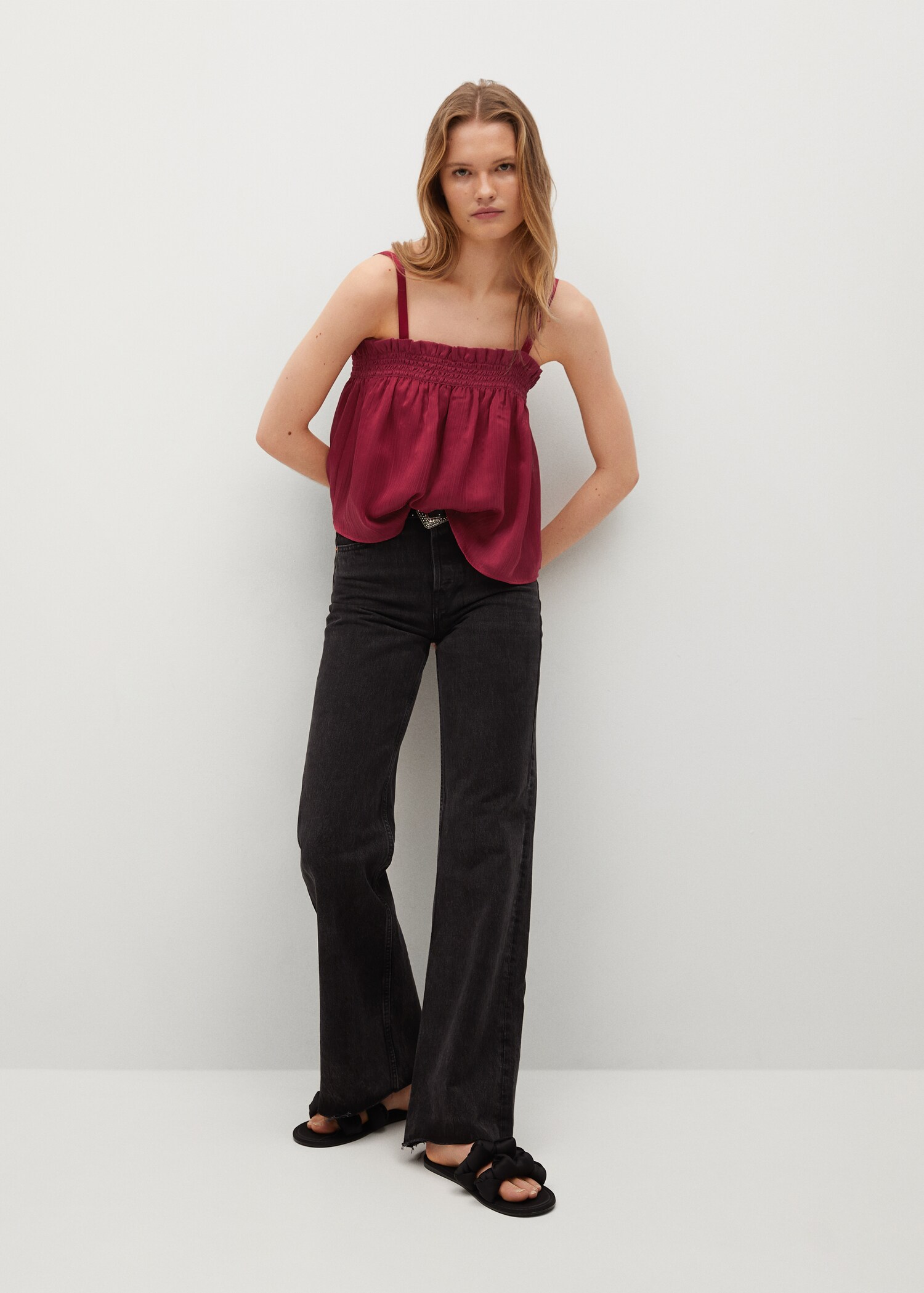 Top fluido alças - Plano geral