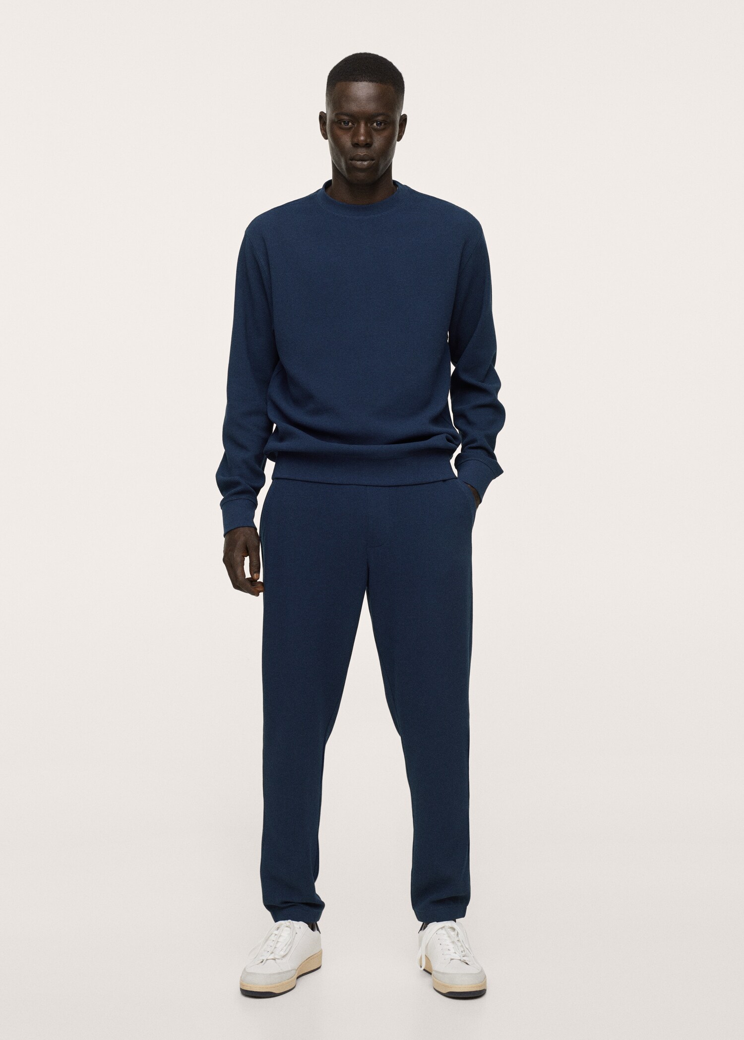 Pantalón jogger estructura - Plano general
