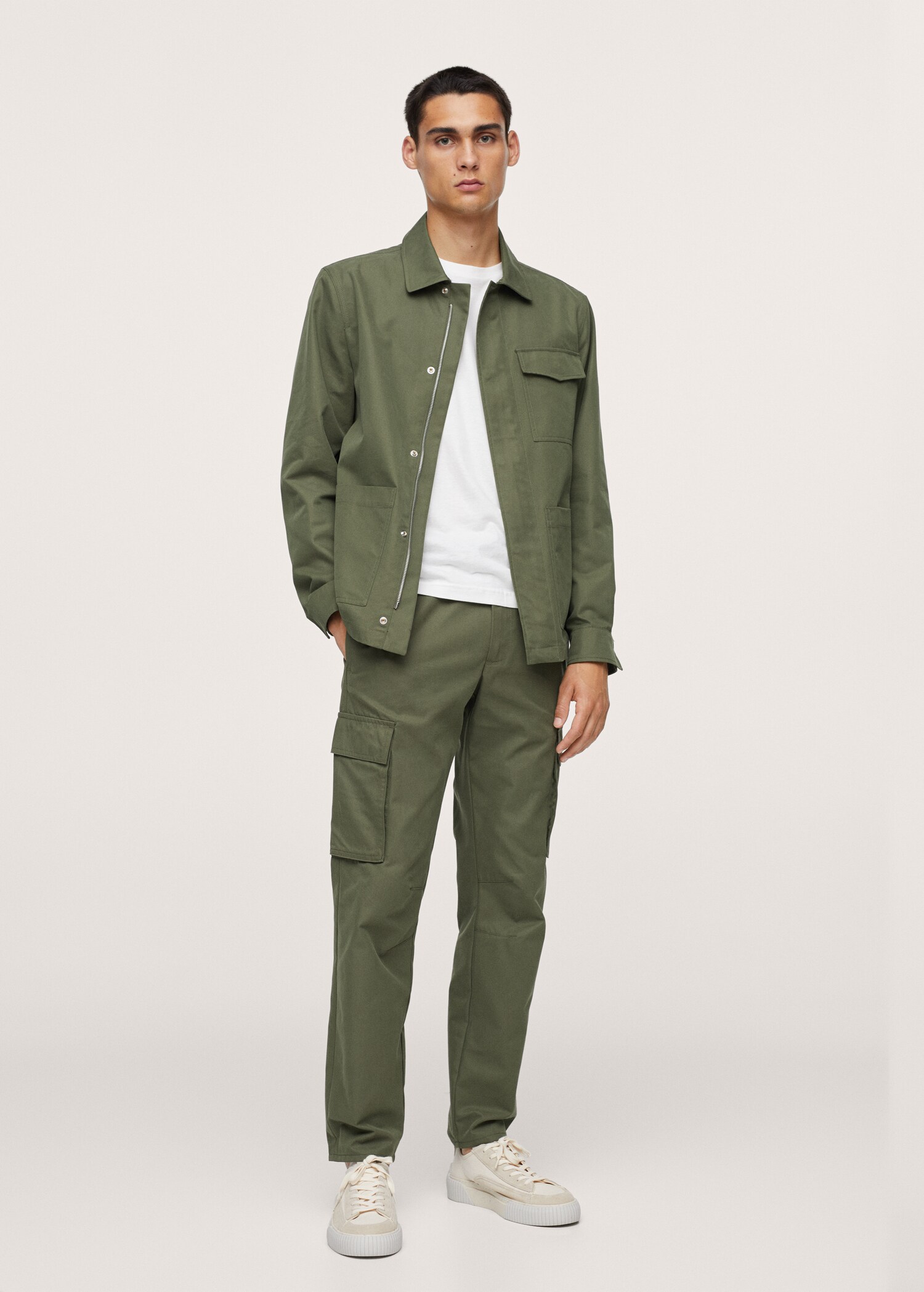 Pantalón jogger cargo - Plano general
