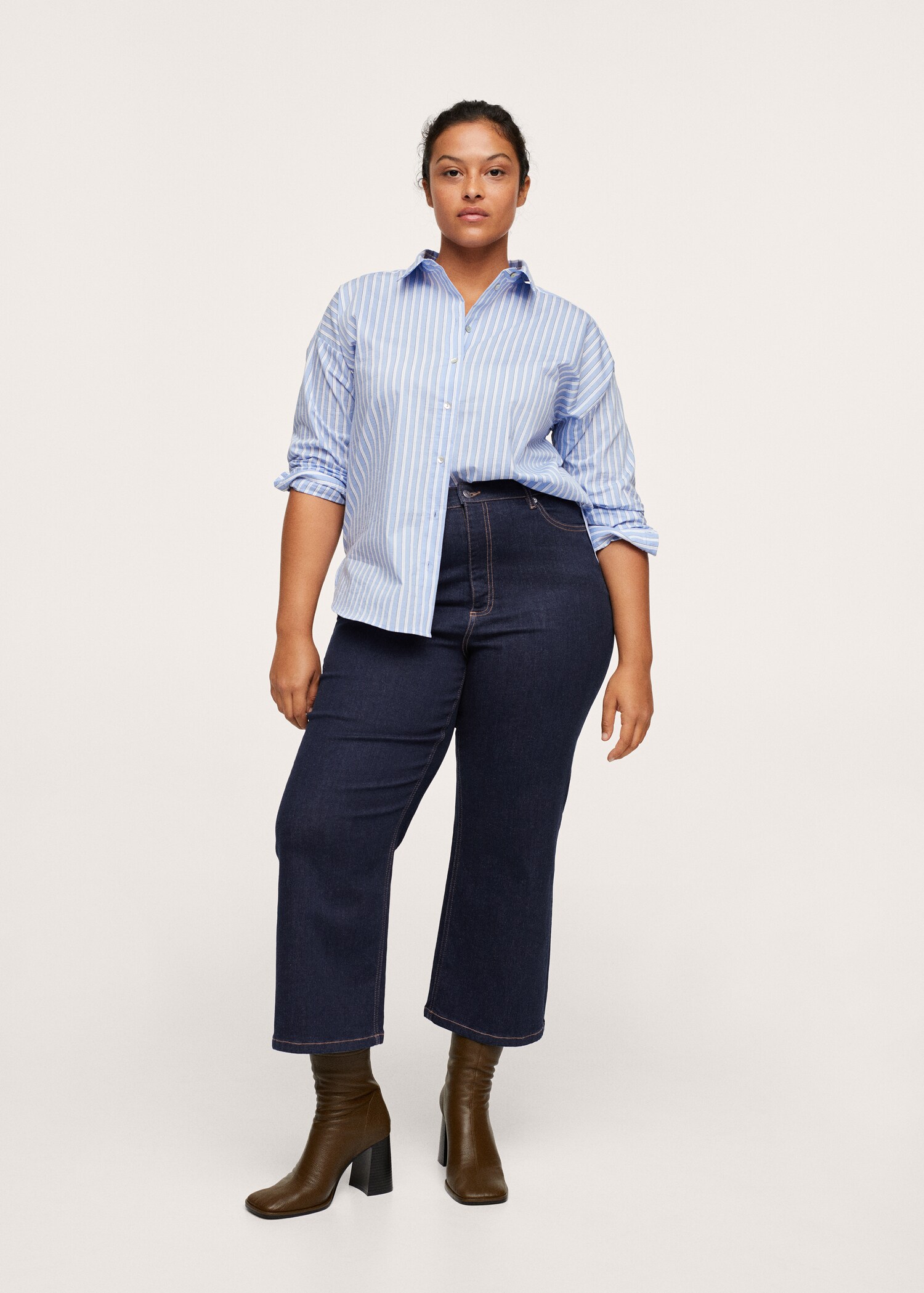 Jeans culotte tiro medio - Plano general