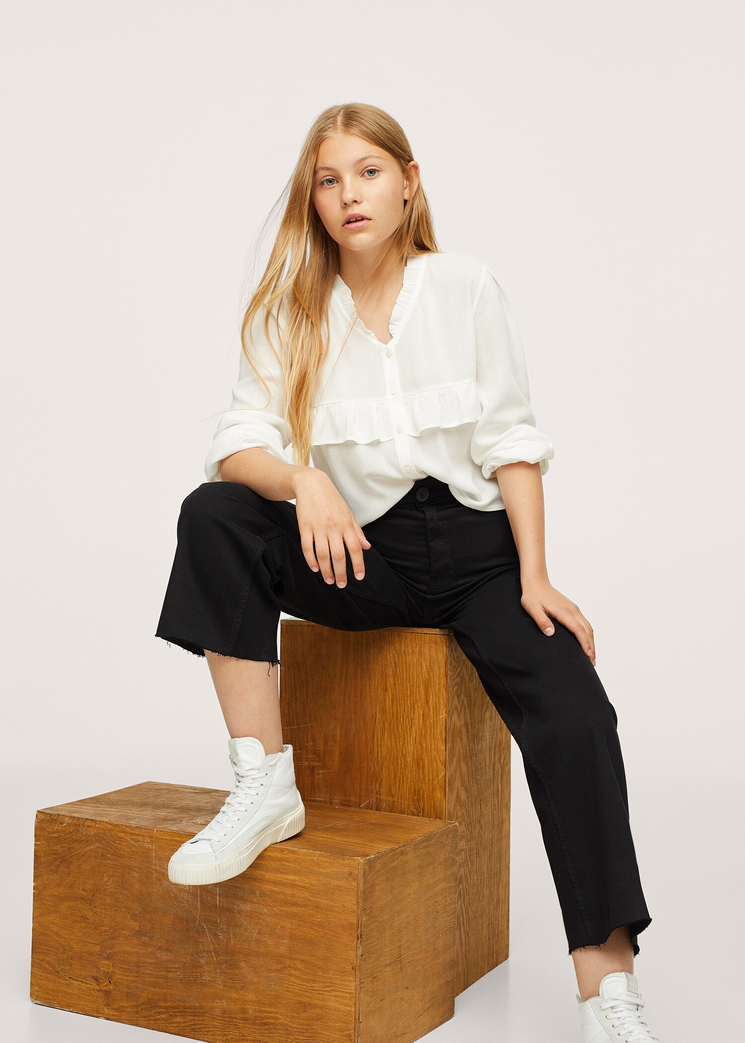 Blusa fluida volante - Plano general