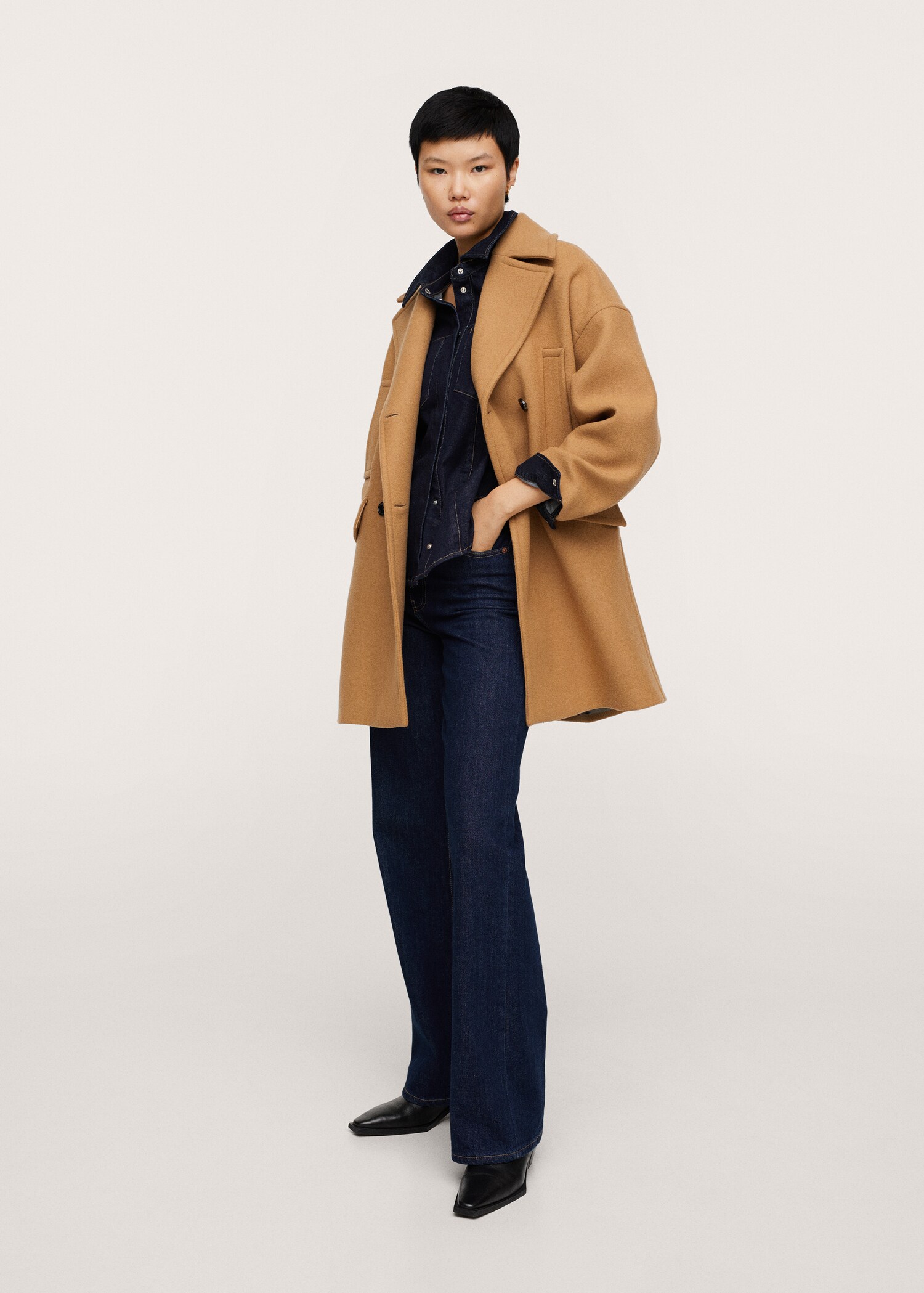 Abrigo lana oversize - Plano general