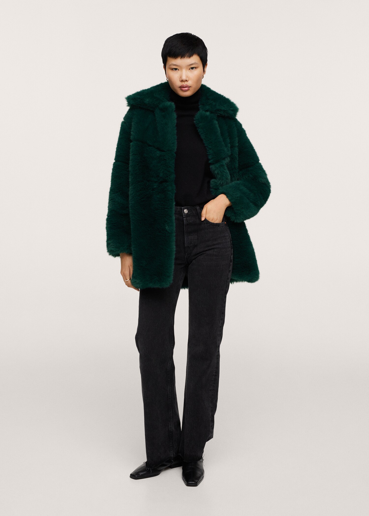 Abrigo pelo oversize - Plano general