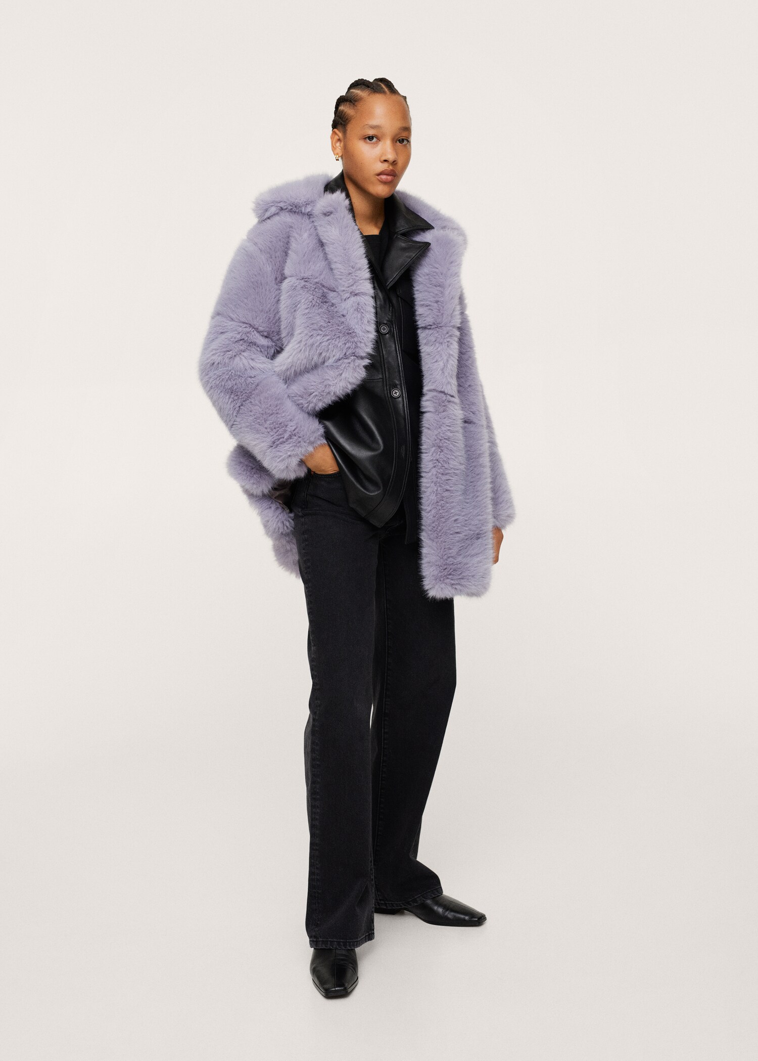 Abrigo pelo oversize - Plano general