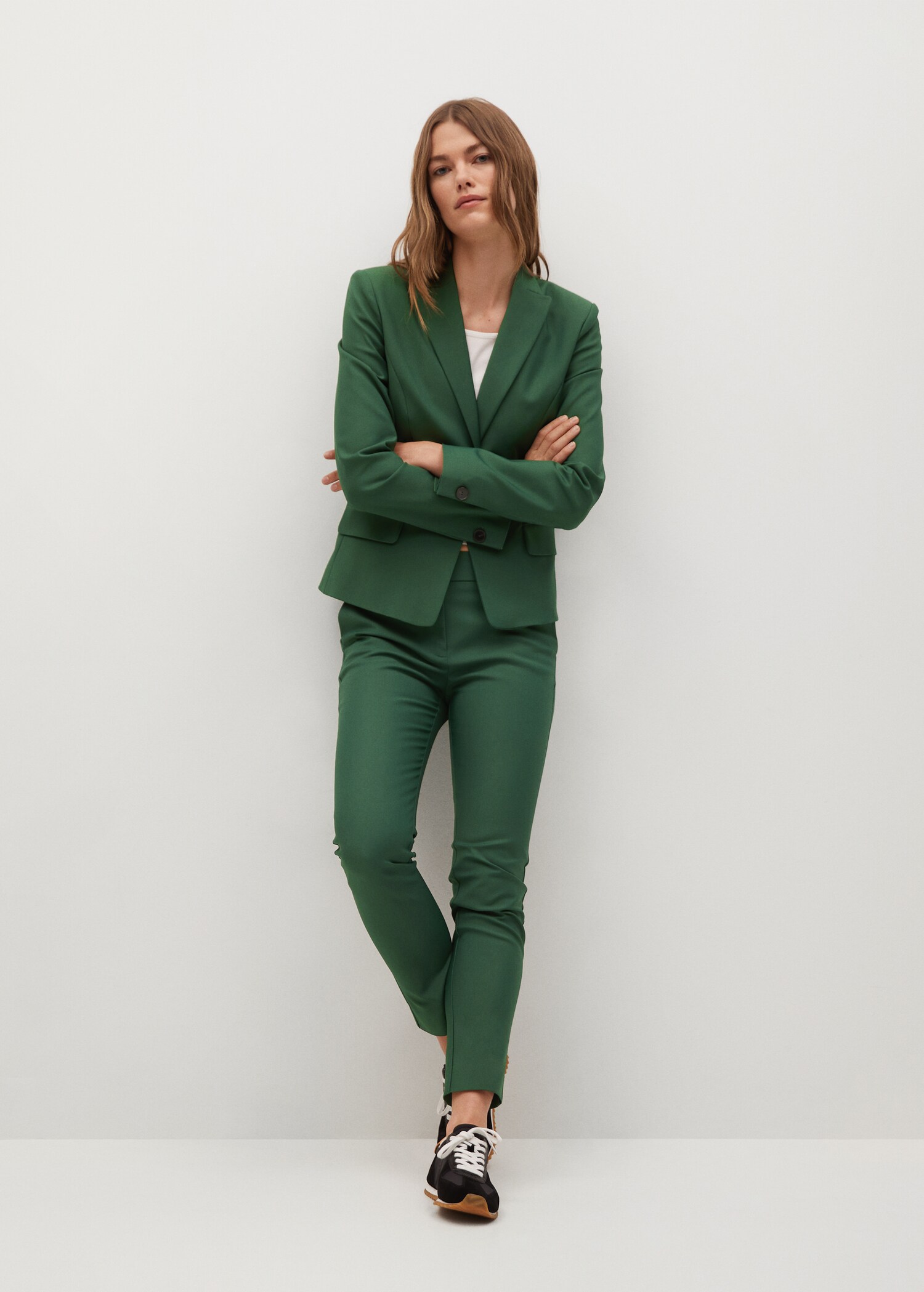 Pantalón pitillo traje - Plano general