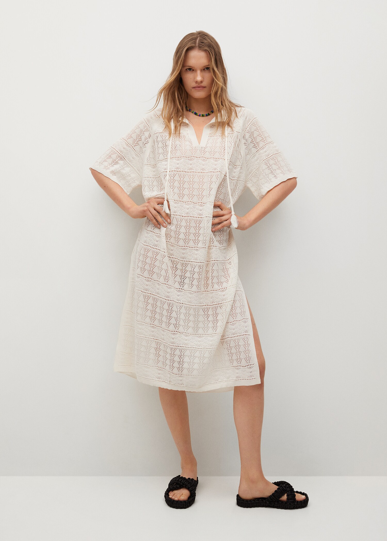 Openwork knit caftan - General plane