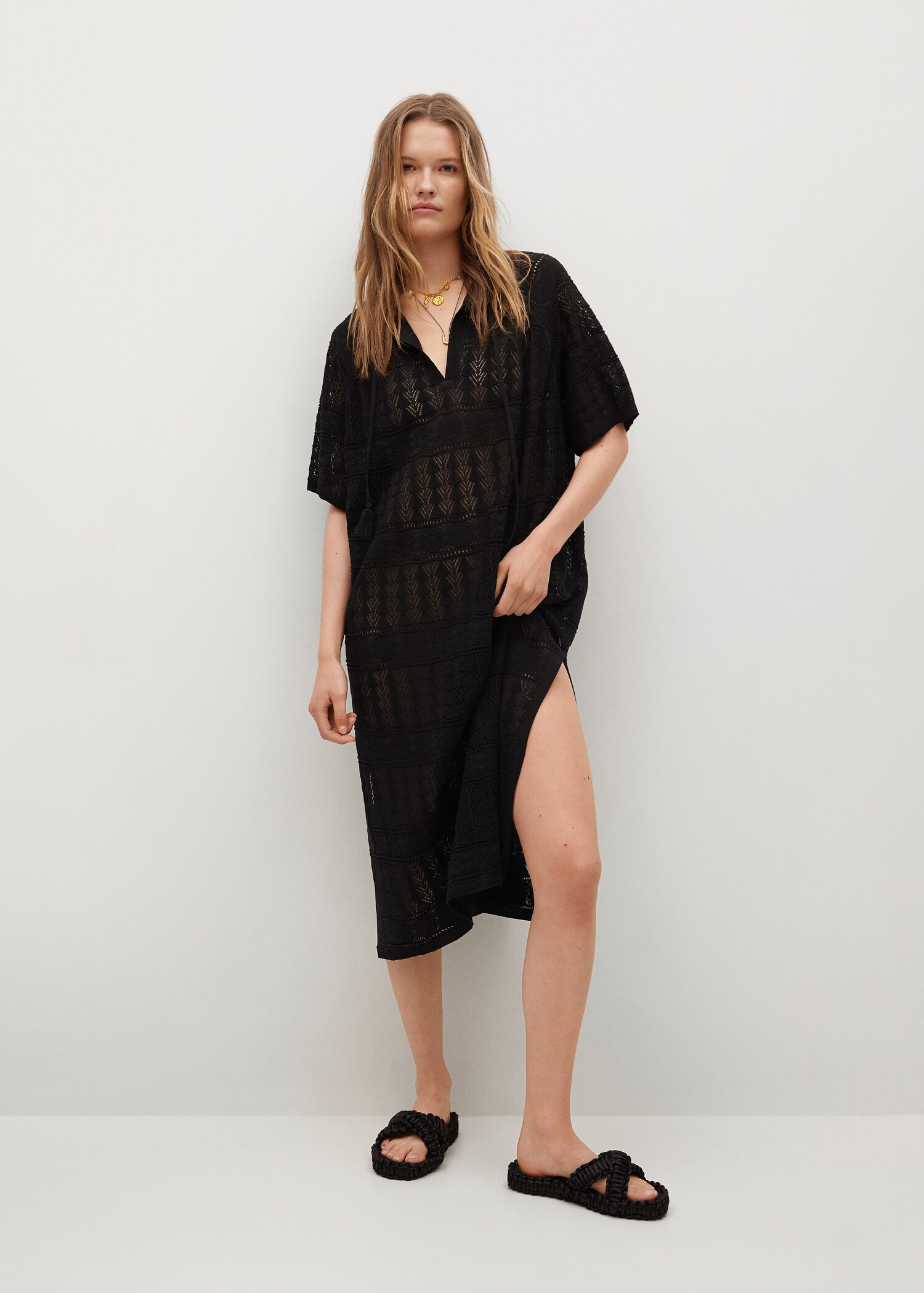 Openwork knit caftan - General plane