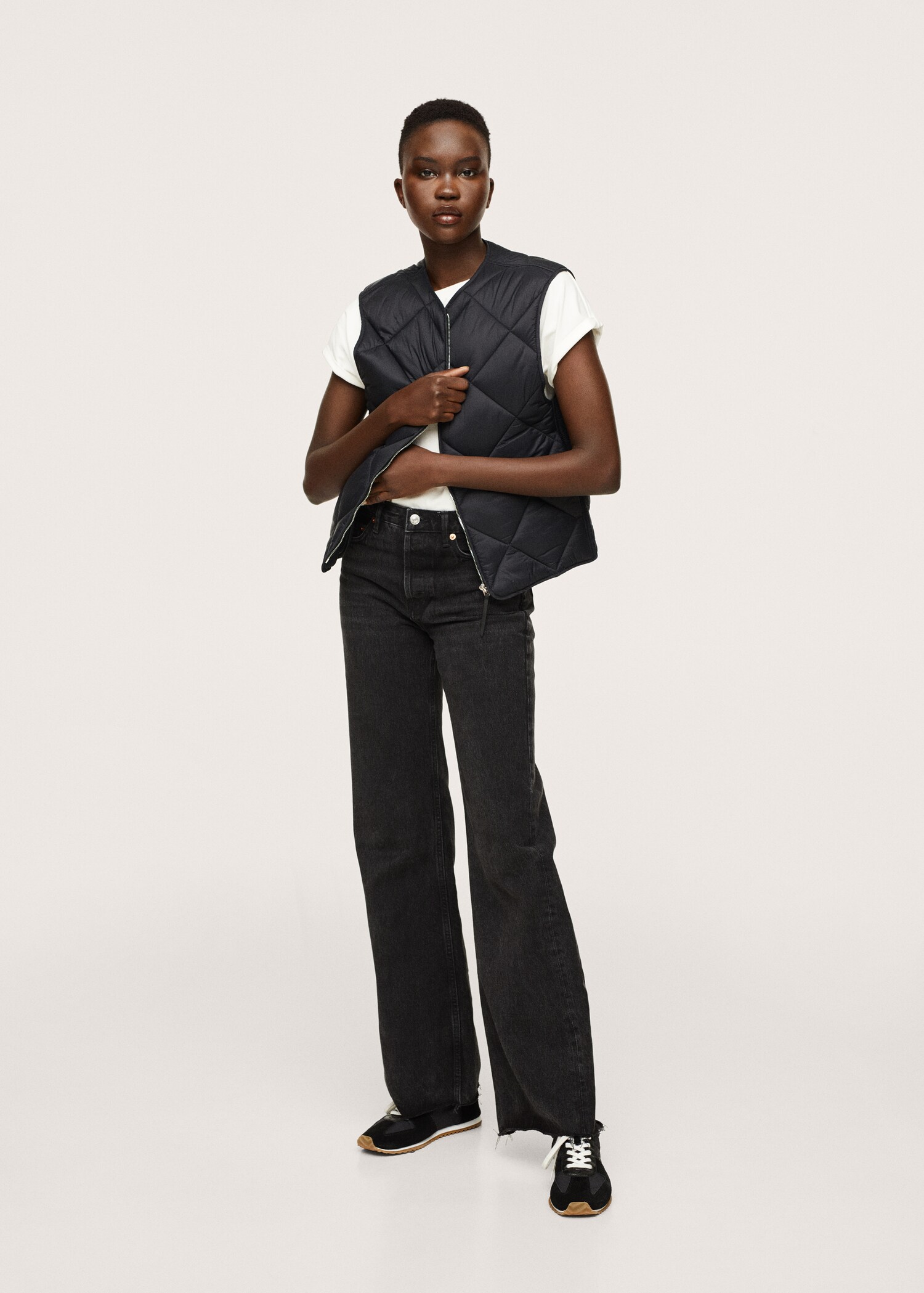 Ultra-light zip vest - General plane