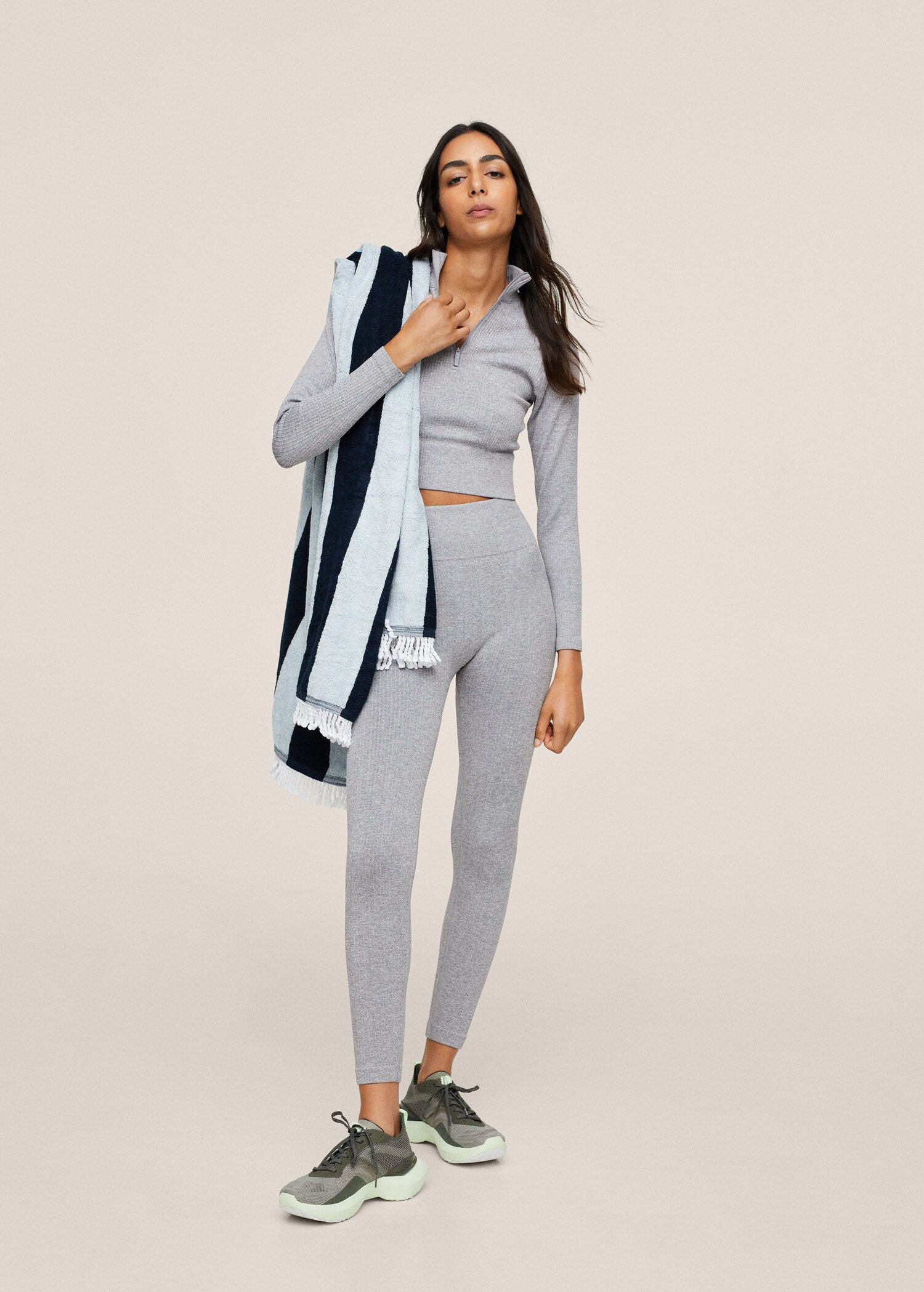 Leggings deportivos seamless - Plano general