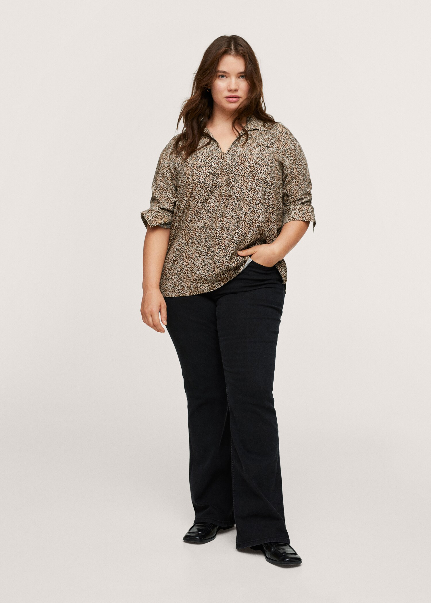 Blusa fluida estampada - Plano general