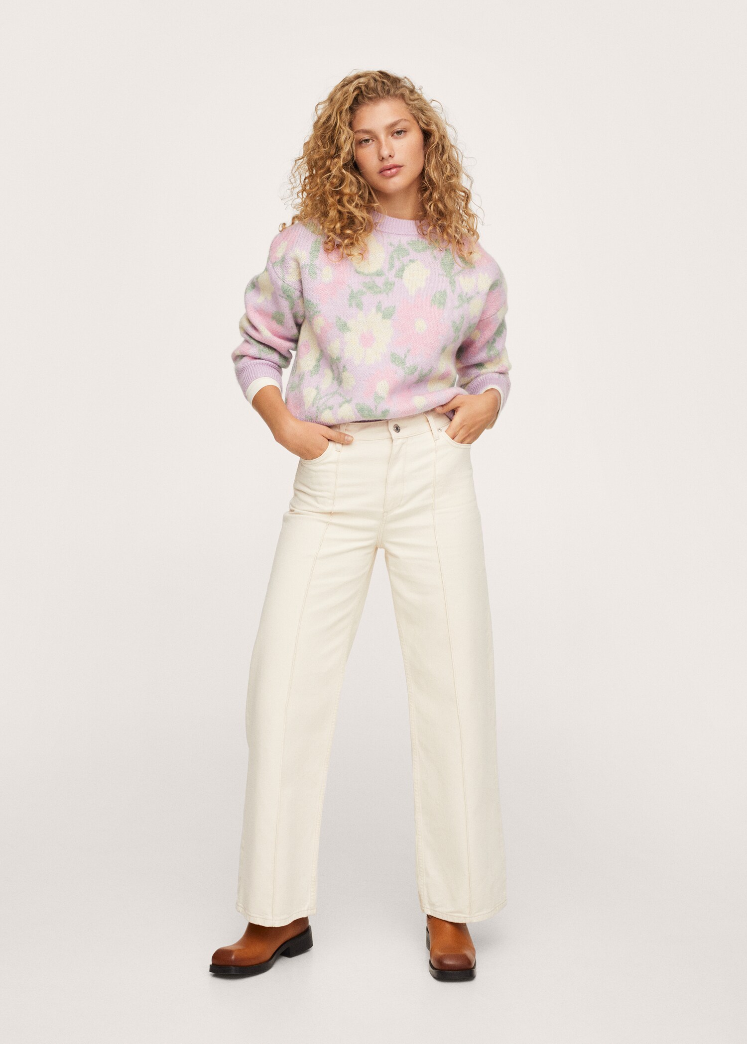 Flowers knit sweater - General plane