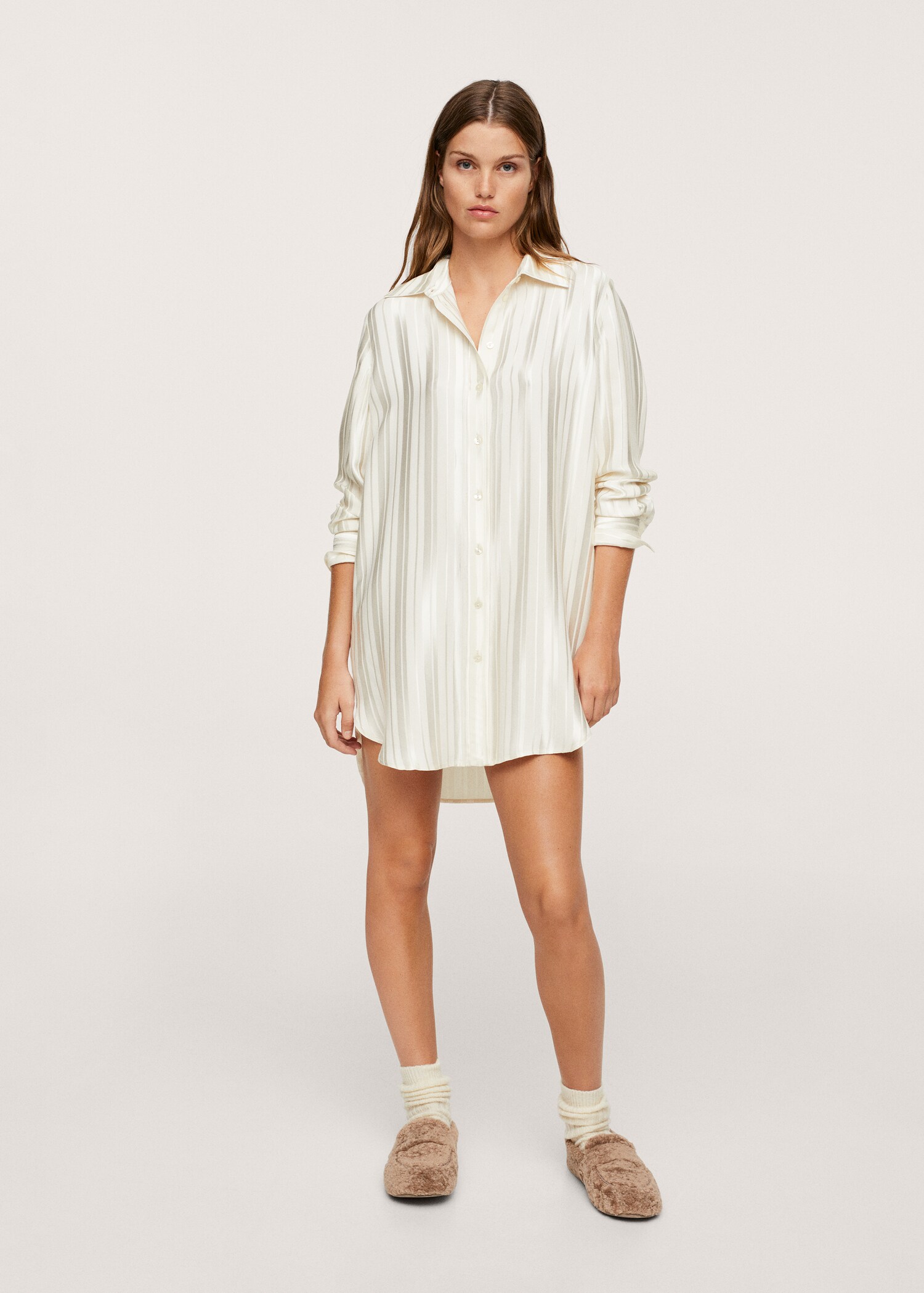 Camisón satinado rayas - Plano general