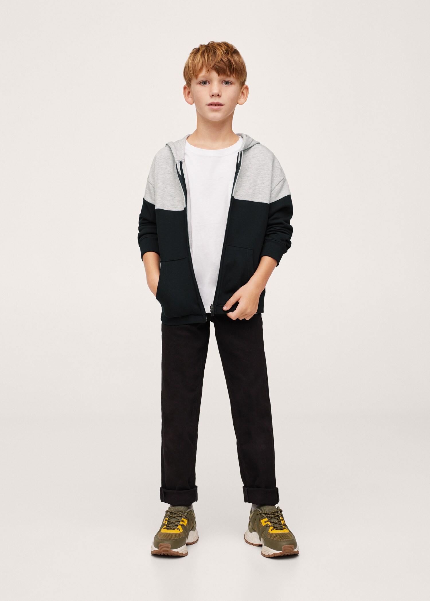 Sudadera bicolor - Plano general