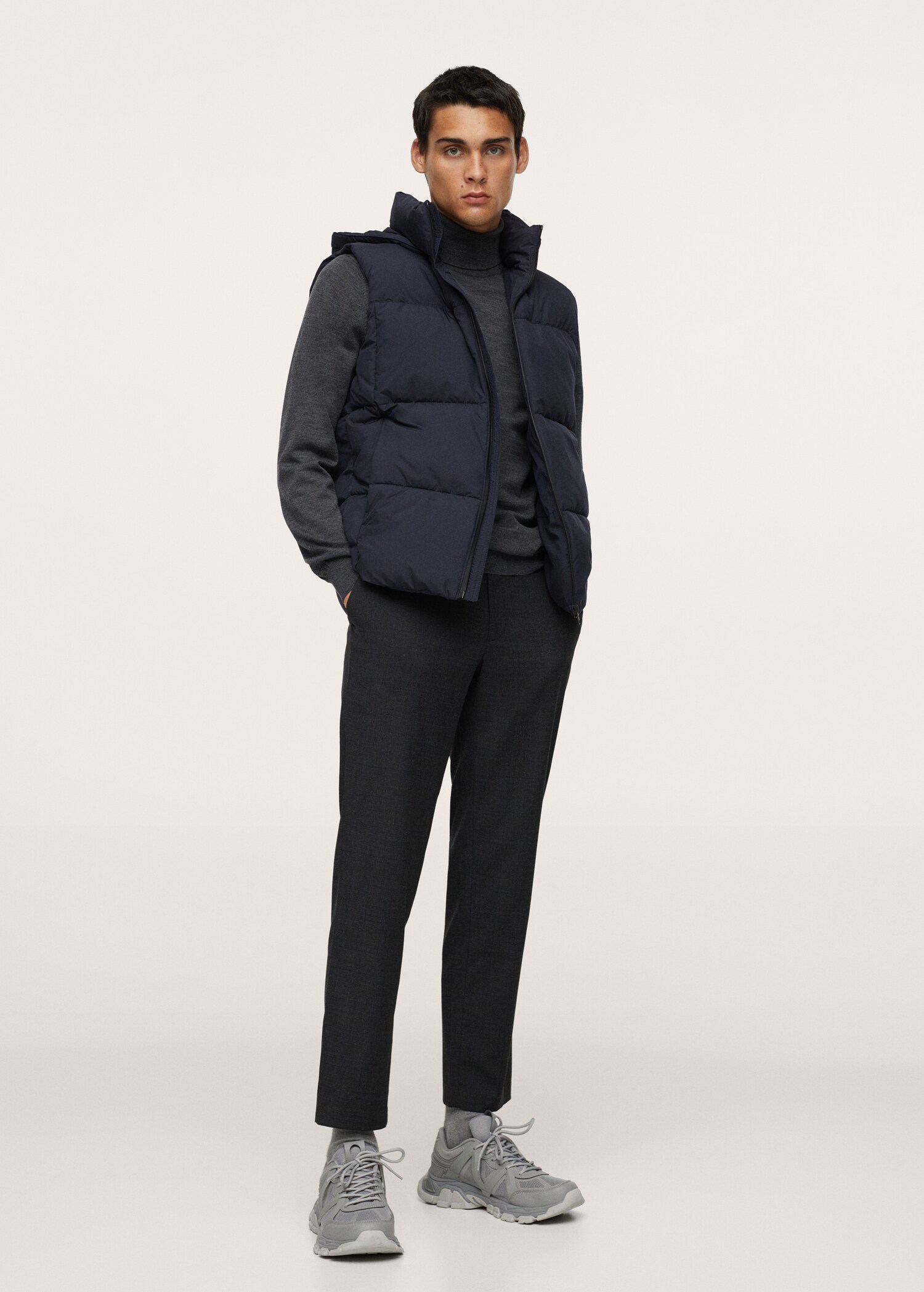Turtleneck wool sweater - General plane