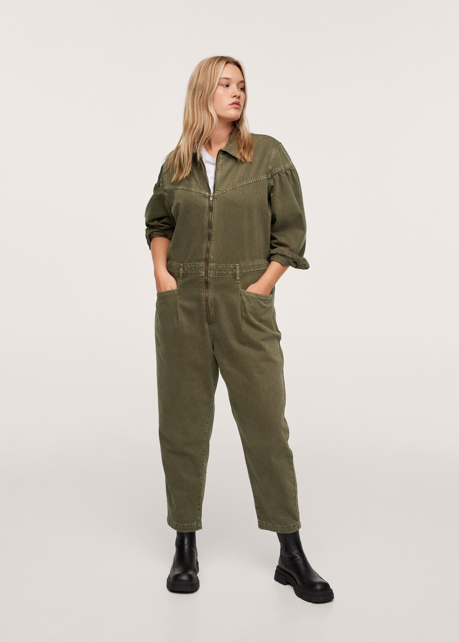 Mono largo denim - Plano general