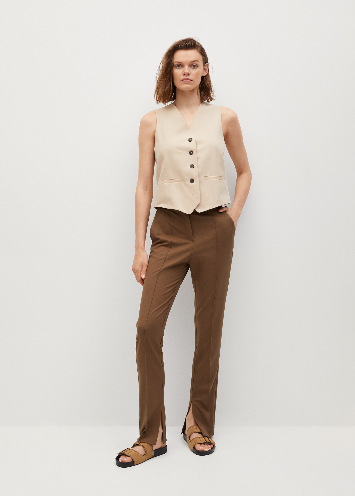 Pantalón aberturas bajo - Plano general