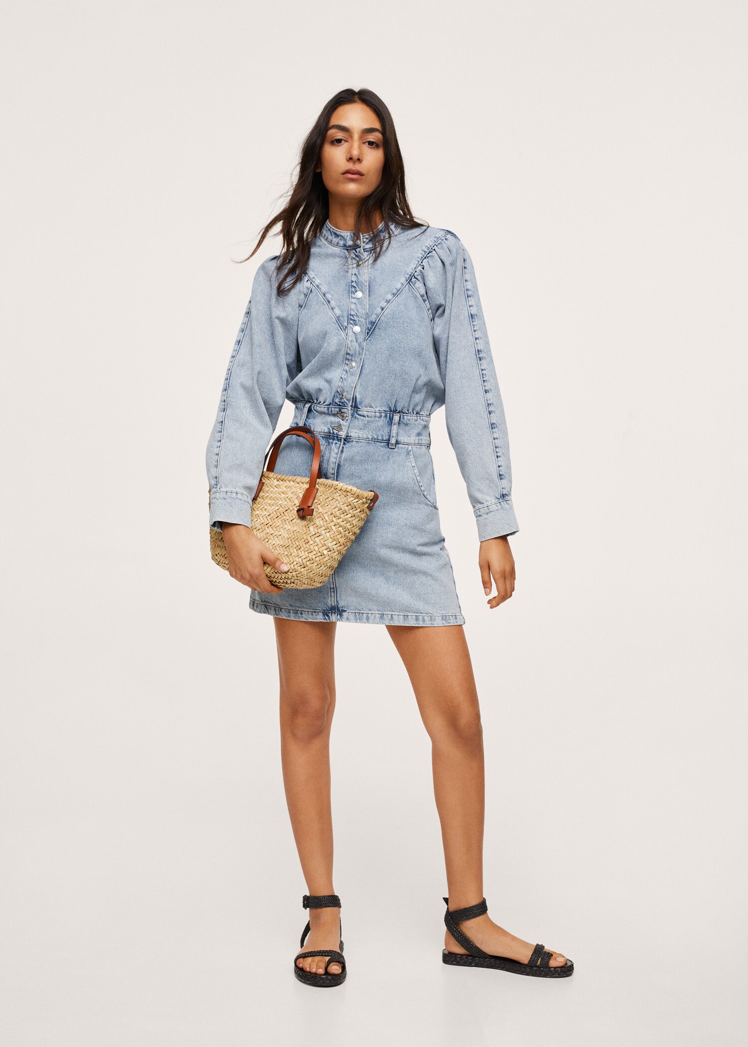 Vestido denim mangas abullonadas - Plano general