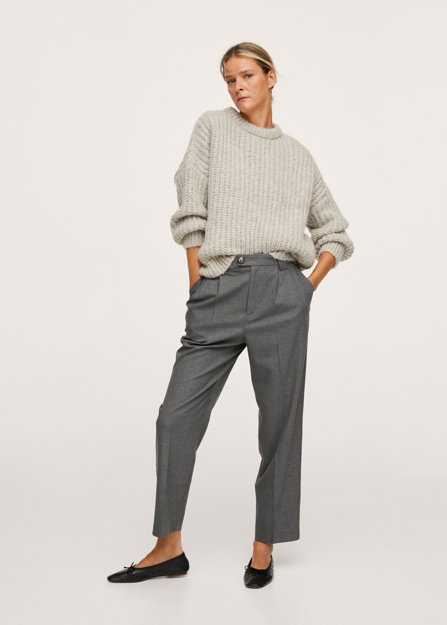 Pleated straight trousers - General plane