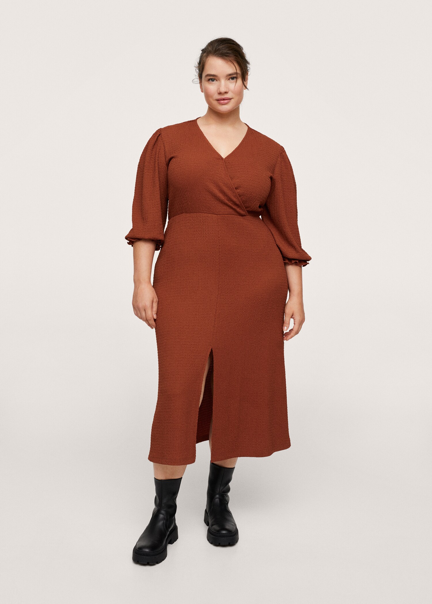 Vestido textura midi - Plano general