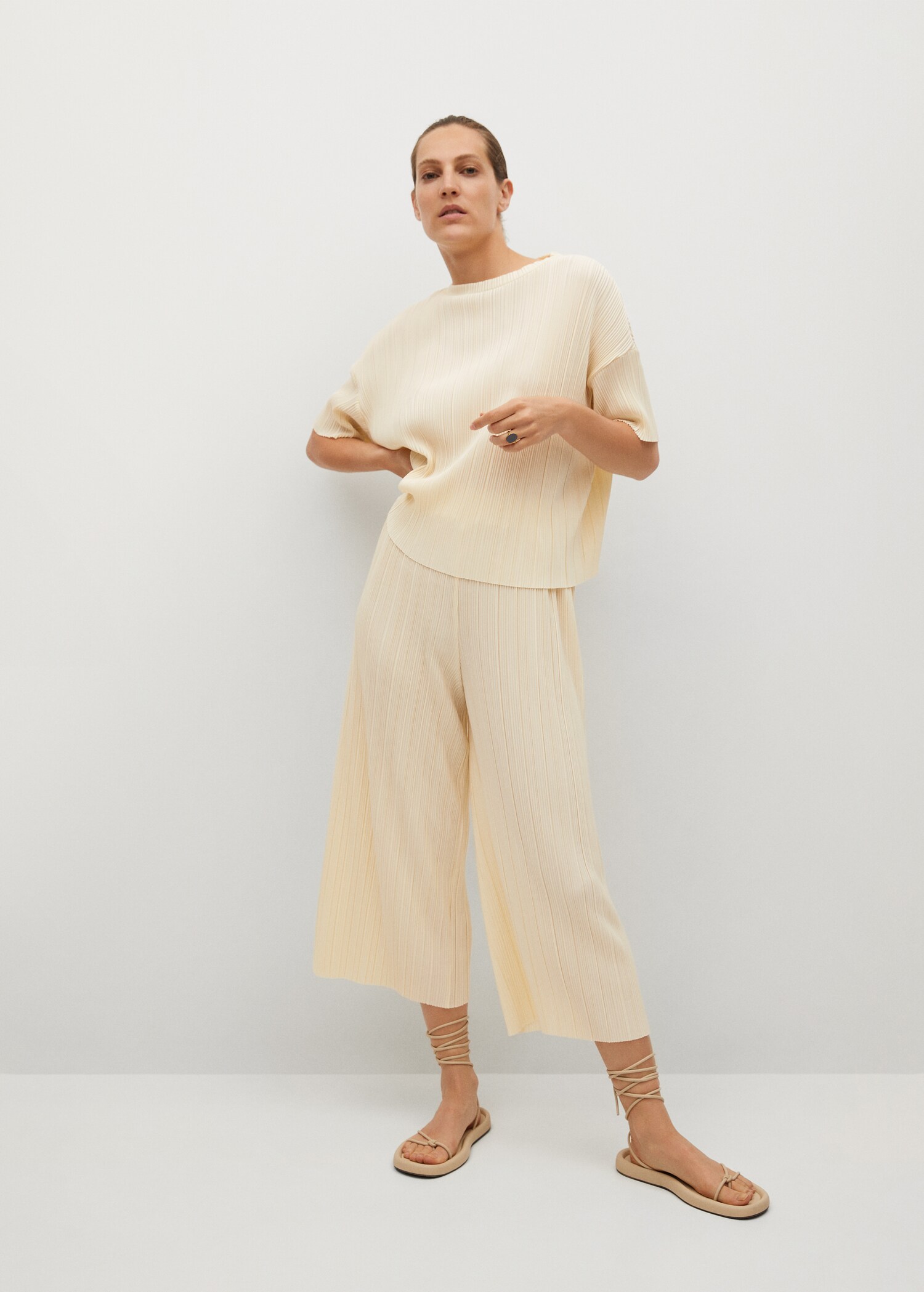 Textured culotte trousers - General plane