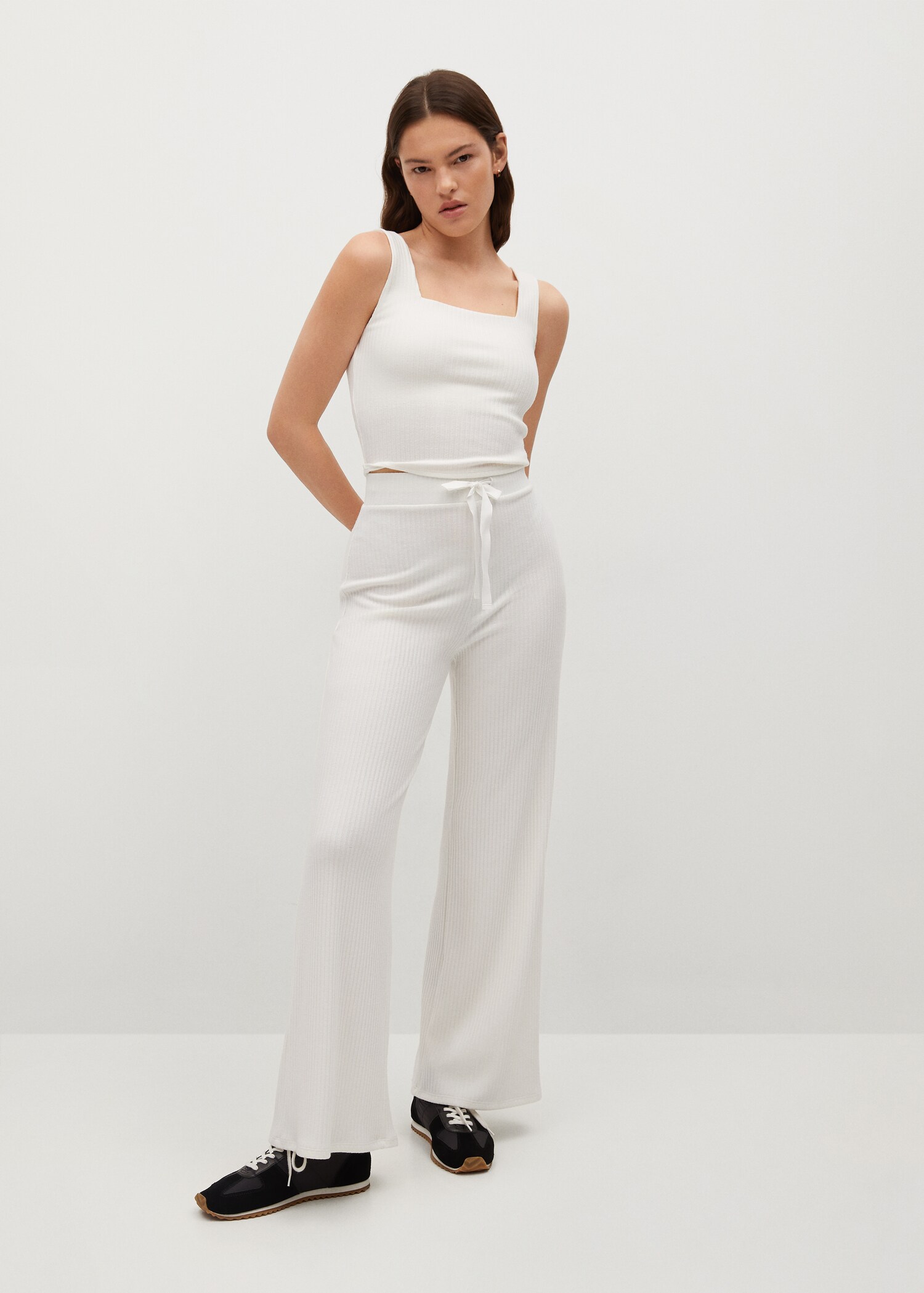 Ribbed knit trousers - General plane