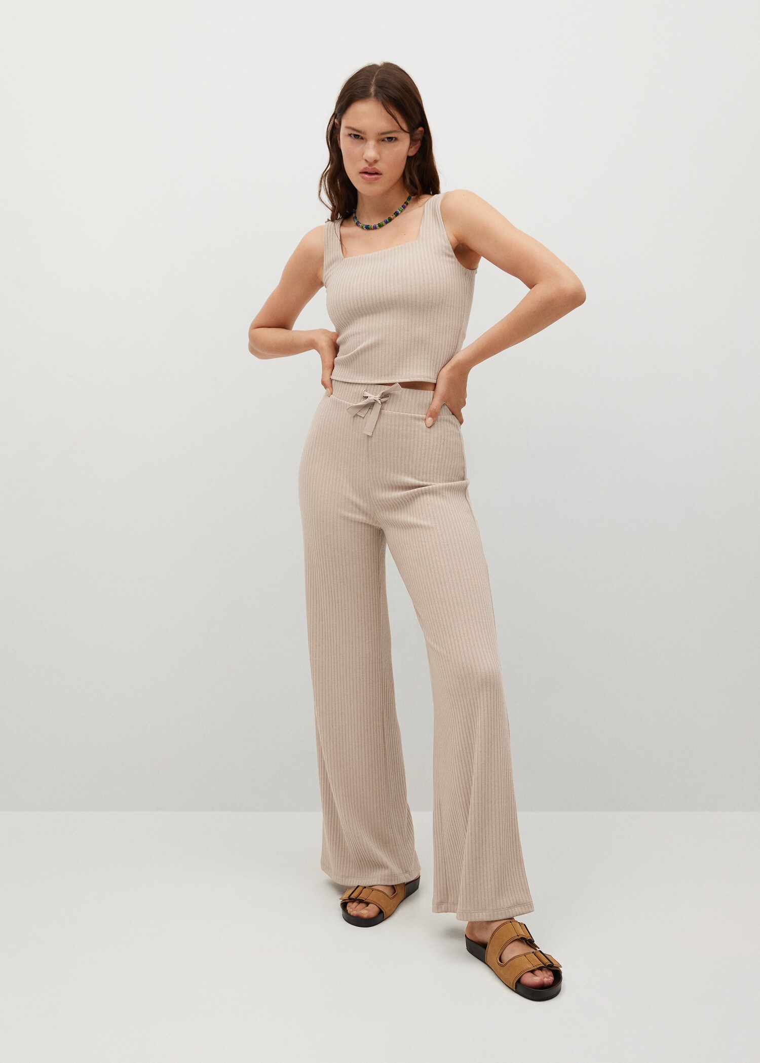 Ribbed knit trousers - General plane